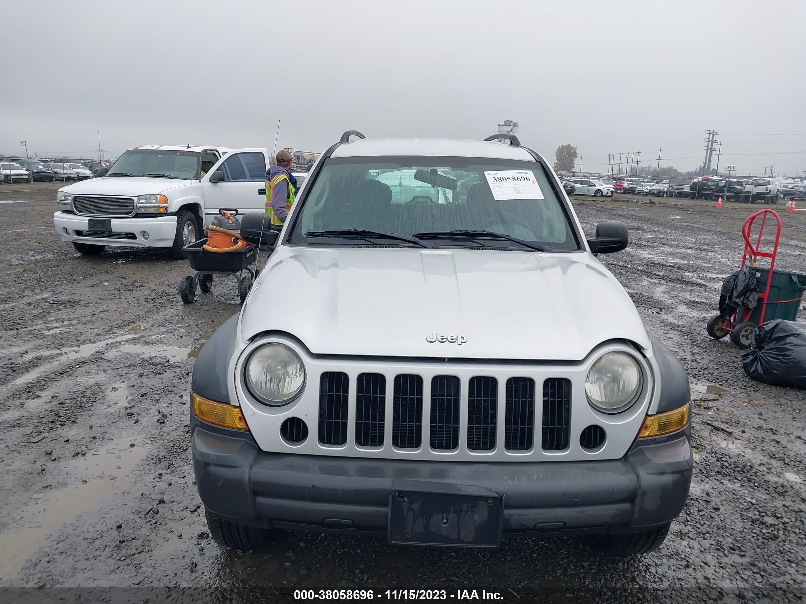 Photo 11 VIN: 1J4GL48K57W708913 - JEEP LIBERTY (NORTH AMERICA) 