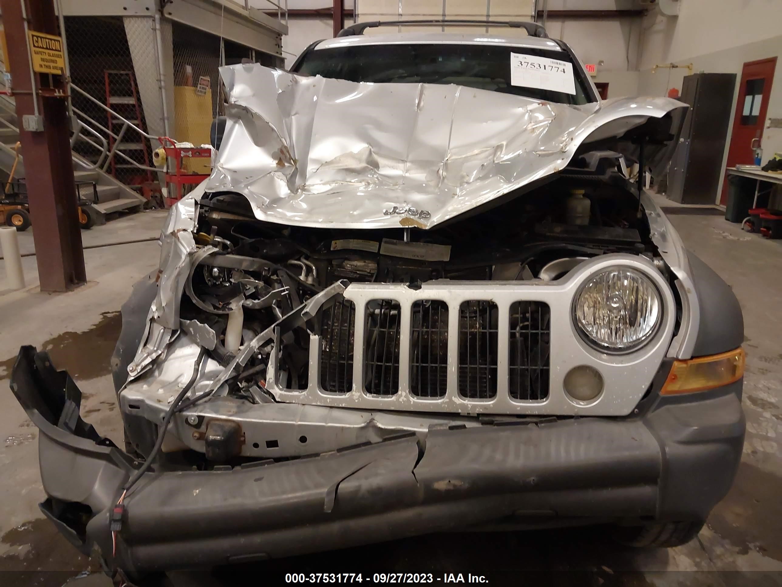 Photo 5 VIN: 1J4GL48K57W712878 - JEEP LIBERTY (NORTH AMERICA) 