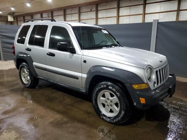 Photo 3 VIN: 1J4GL48K57W733455 - JEEP LIBERTY 