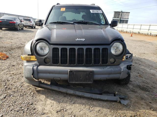 Photo 4 VIN: 1J4GL48K75W665169 - JEEP LIBERTY 