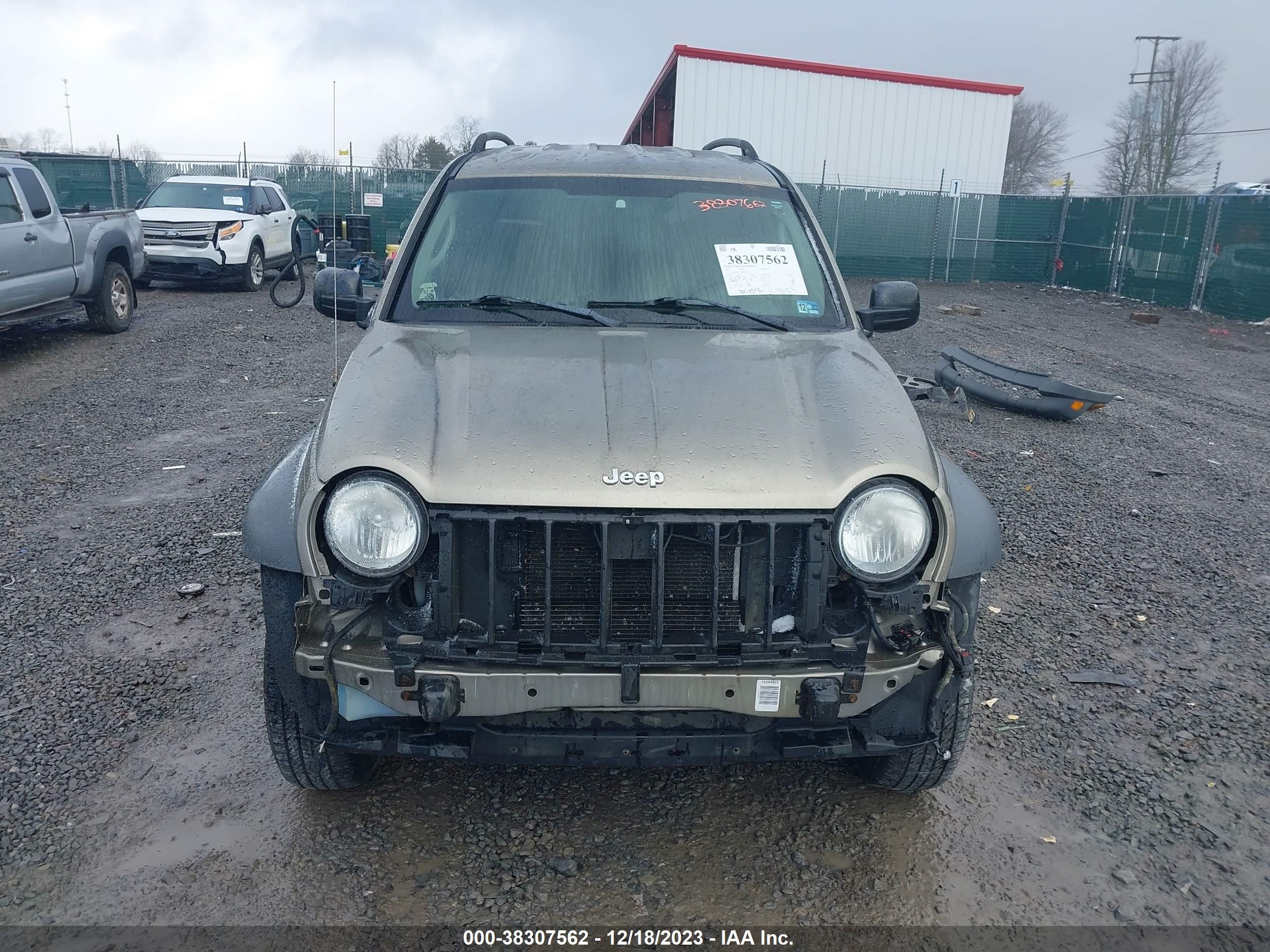 Photo 12 VIN: 1J4GL48K75W686488 - JEEP LIBERTY (NORTH AMERICA) 