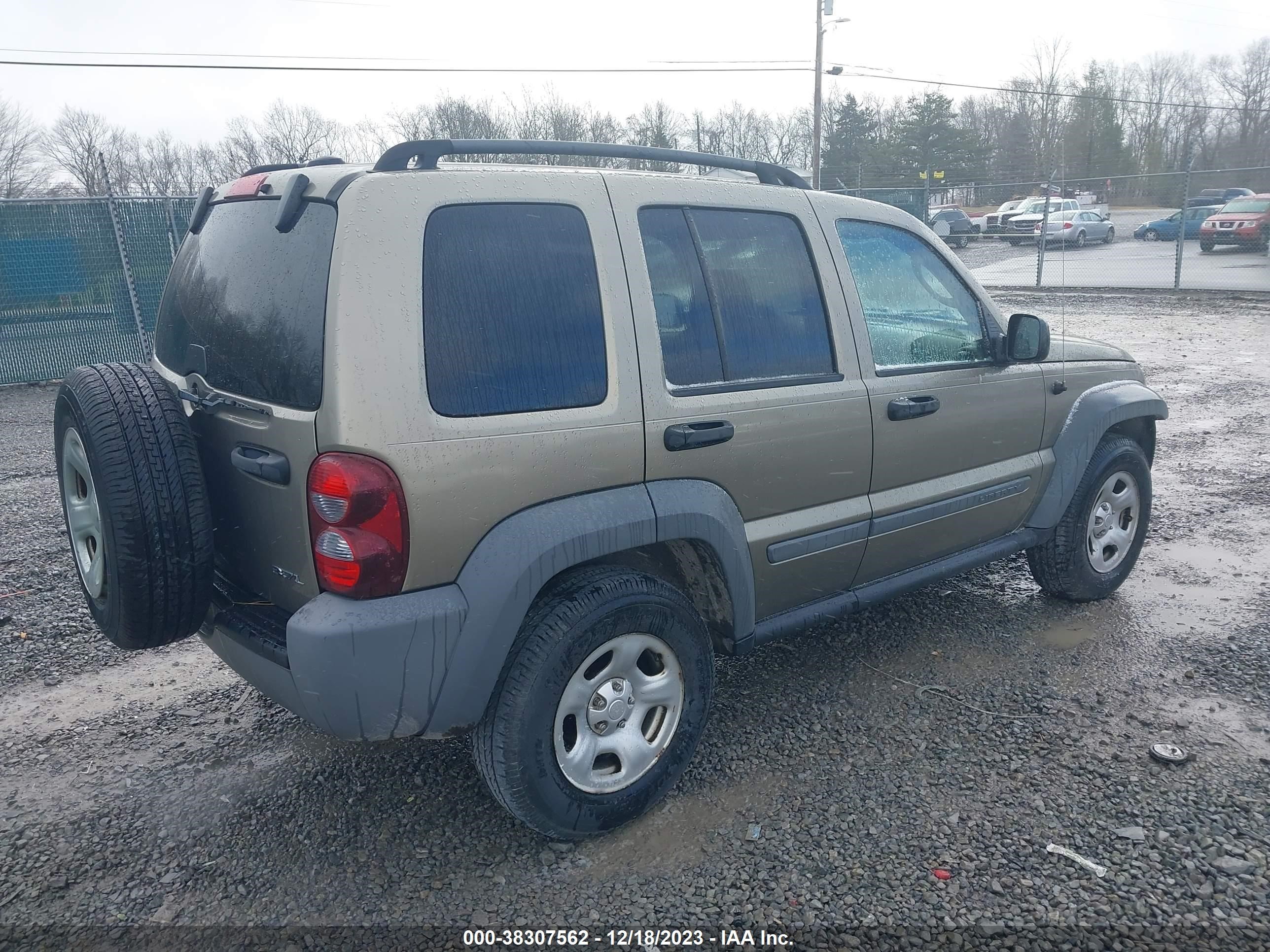 Photo 3 VIN: 1J4GL48K75W686488 - JEEP LIBERTY (NORTH AMERICA) 