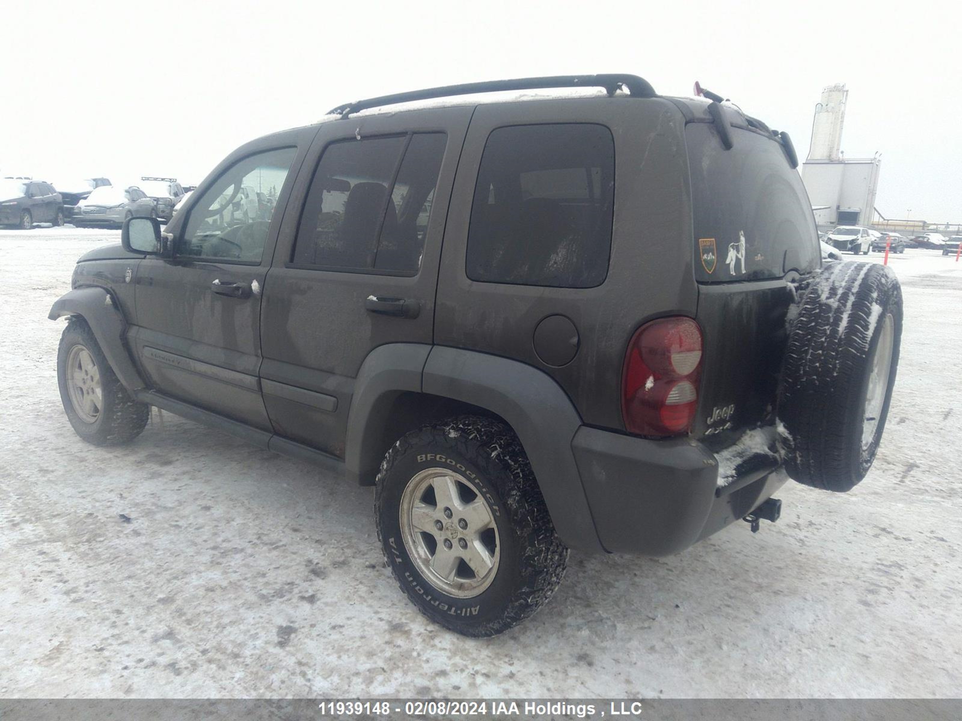 Photo 2 VIN: 1J4GL48K76W109204 - JEEP LIBERTY (NORTH AMERICA) 