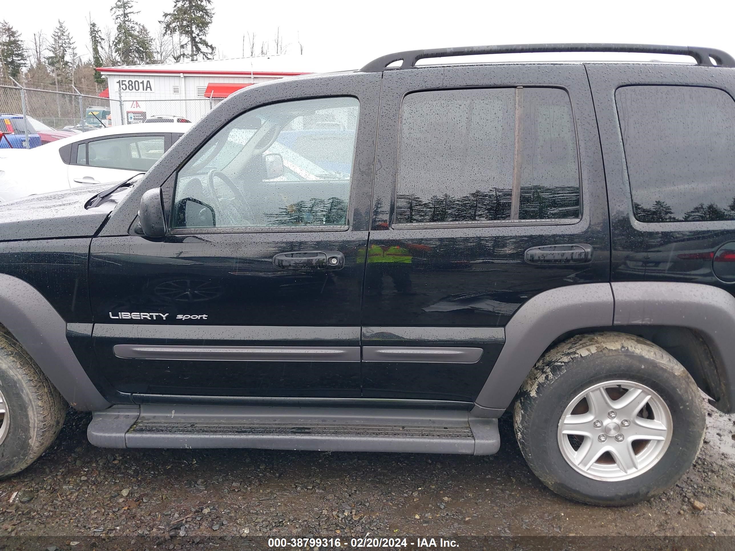 Photo 12 VIN: 1J4GL48K83W677585 - JEEP LIBERTY (NORTH AMERICA) 