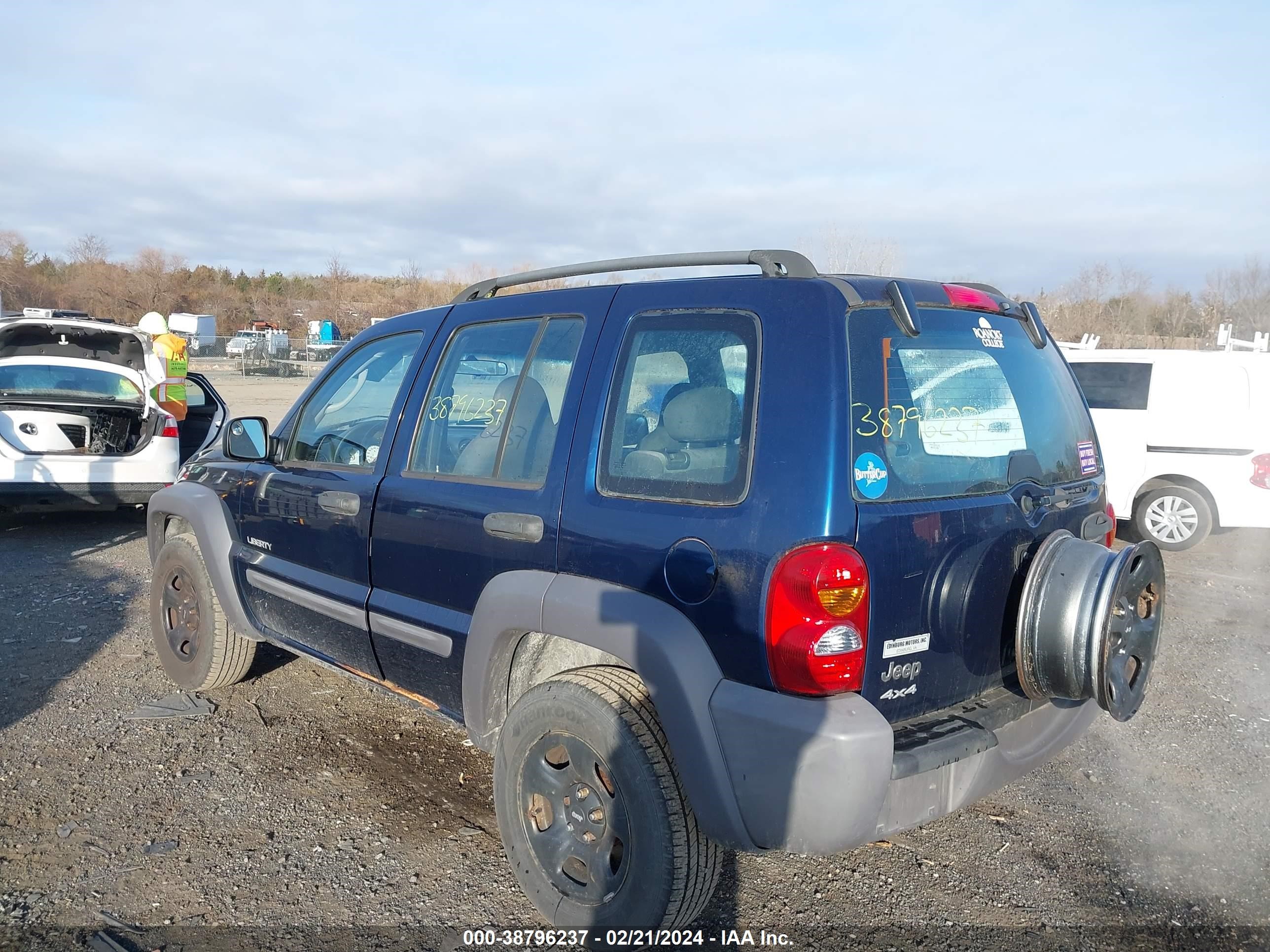 Photo 2 VIN: 1J4GL48K84W107863 - JEEP LIBERTY (NORTH AMERICA) 