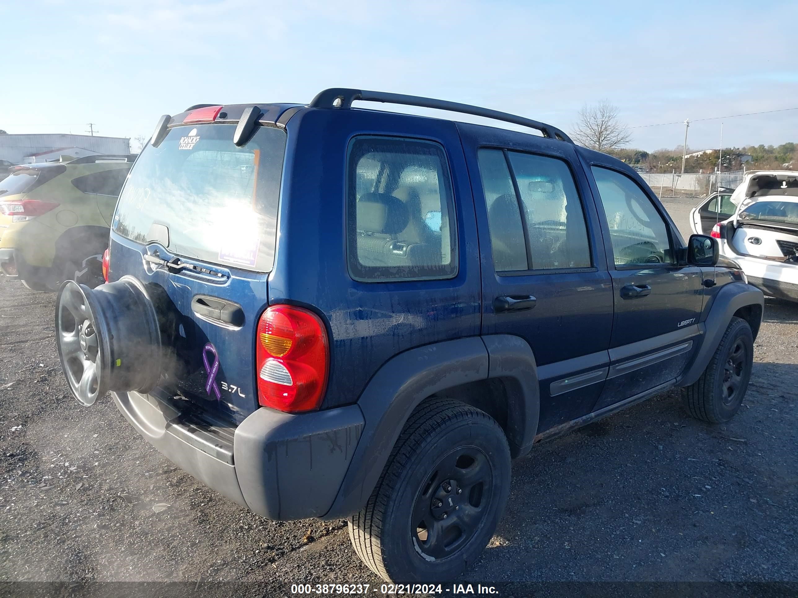 Photo 3 VIN: 1J4GL48K84W107863 - JEEP LIBERTY (NORTH AMERICA) 