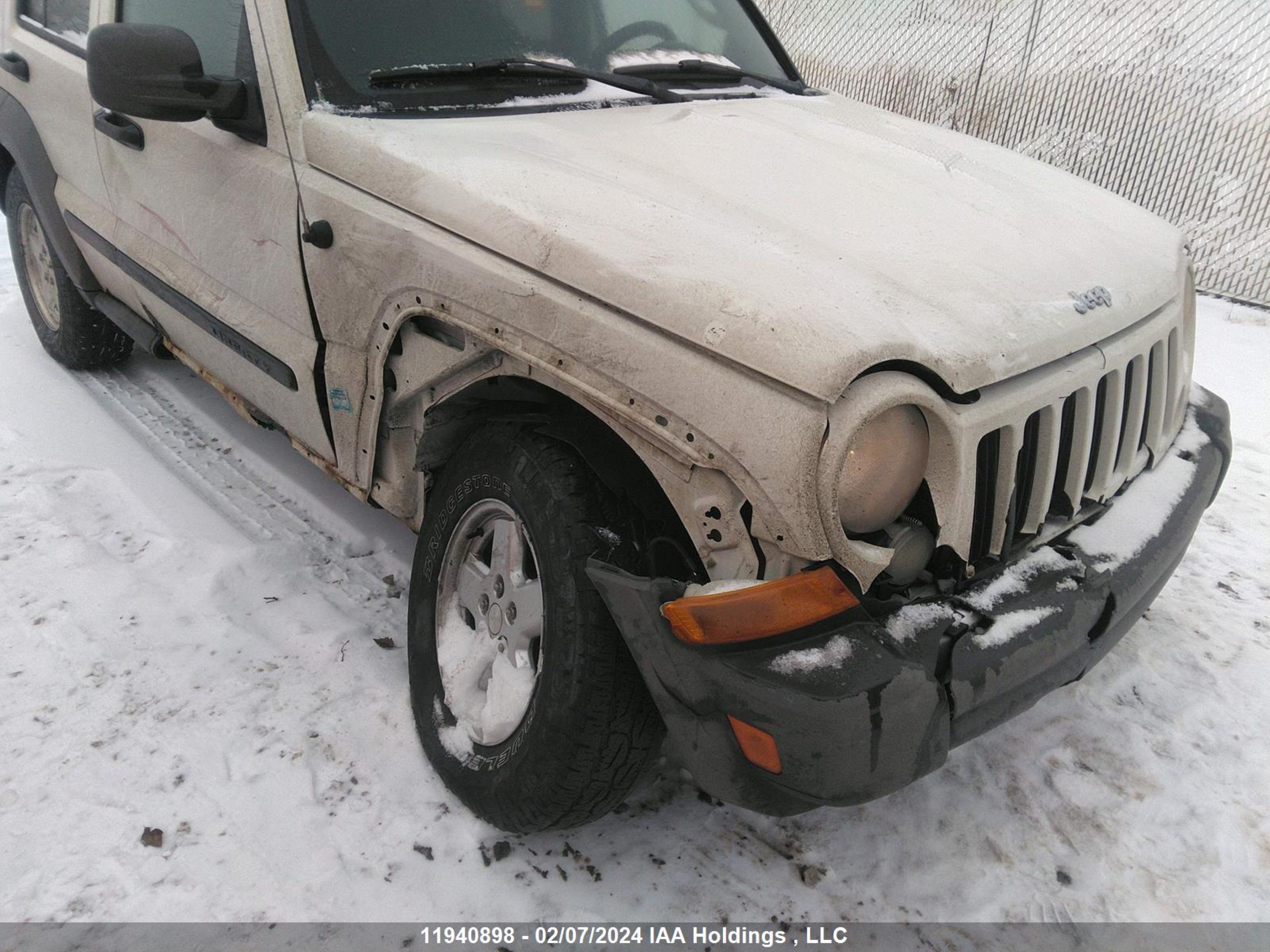 Photo 5 VIN: 1J4GL48K86W186213 - JEEP LIBERTY (NORTH AMERICA) 