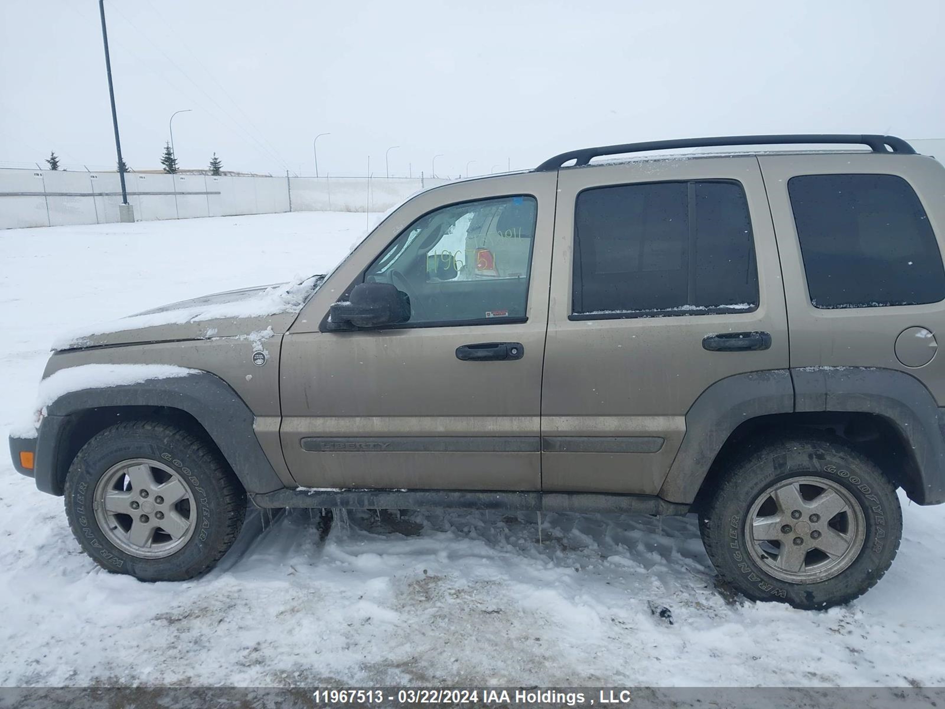 Photo 13 VIN: 1J4GL48K87W639912 - JEEP LIBERTY (NORTH AMERICA) 