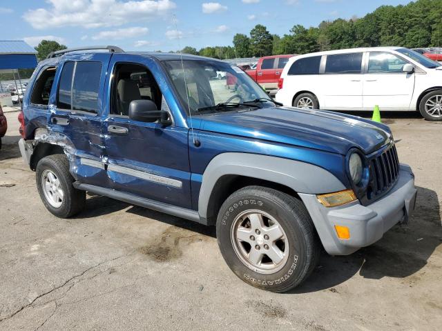 Photo 3 VIN: 1J4GL48K95W509358 - JEEP LIBERTY 