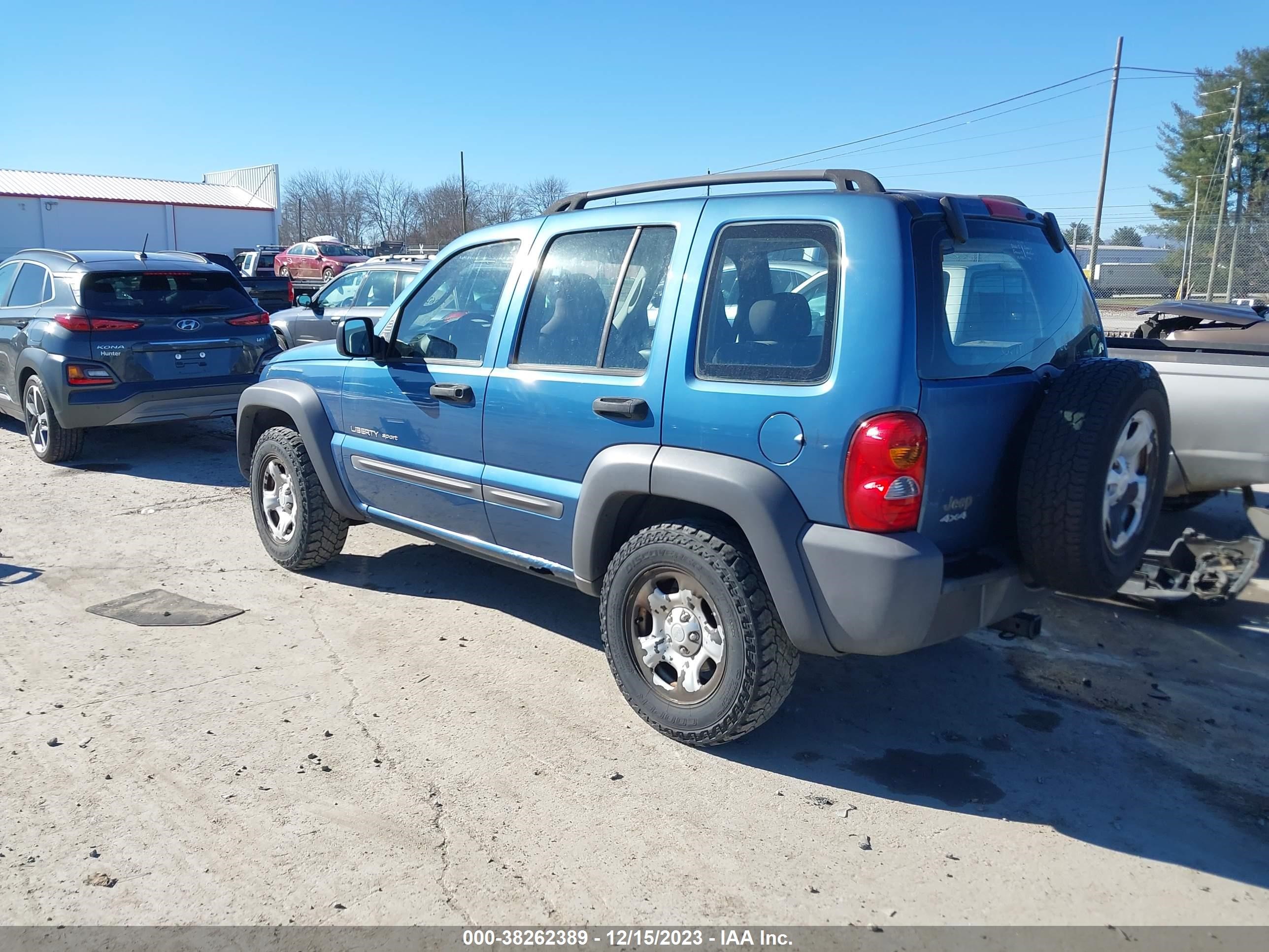 Photo 2 VIN: 1J4GL48KX3W615525 - JEEP LIBERTY (NORTH AMERICA) 