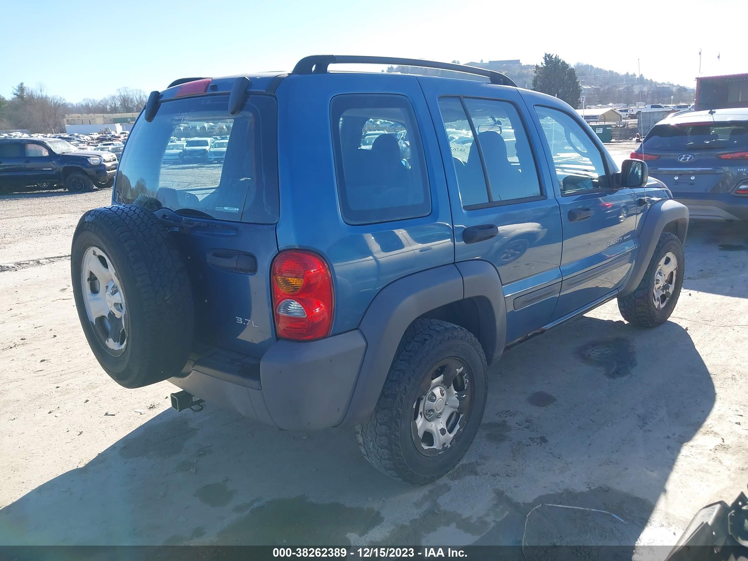 Photo 3 VIN: 1J4GL48KX3W615525 - JEEP LIBERTY (NORTH AMERICA) 