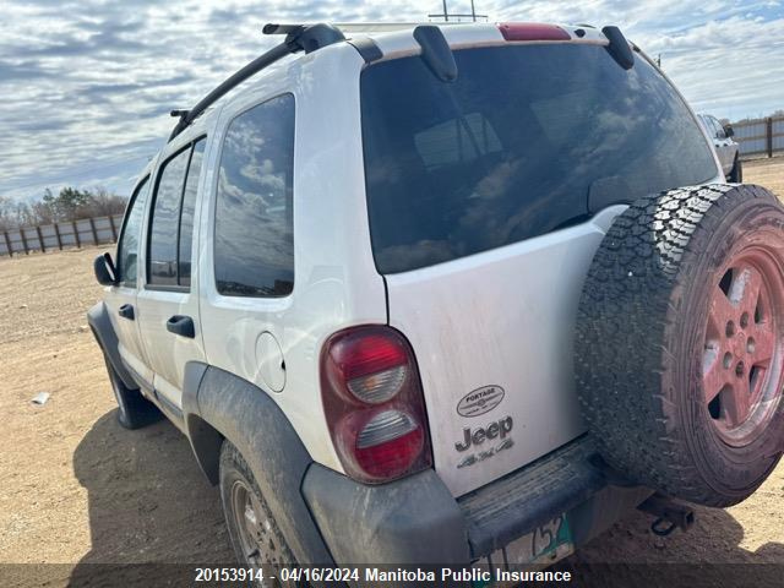 Photo 2 VIN: 1J4GL48KX5W580424 - JEEP LIBERTY (NORTH AMERICA) 