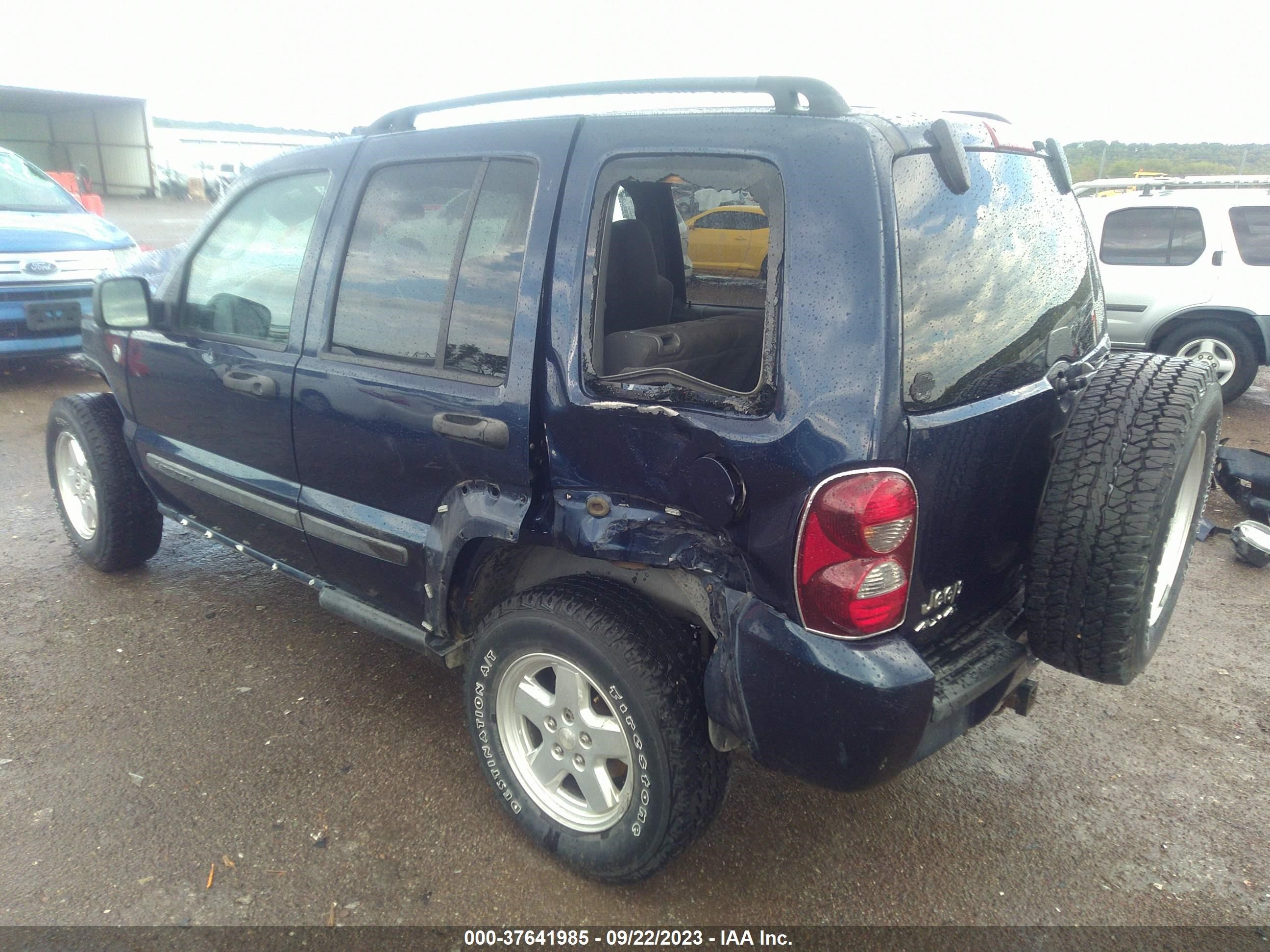 Photo 2 VIN: 1J4GL48KX7W688108 - JEEP LIBERTY (NORTH AMERICA) 