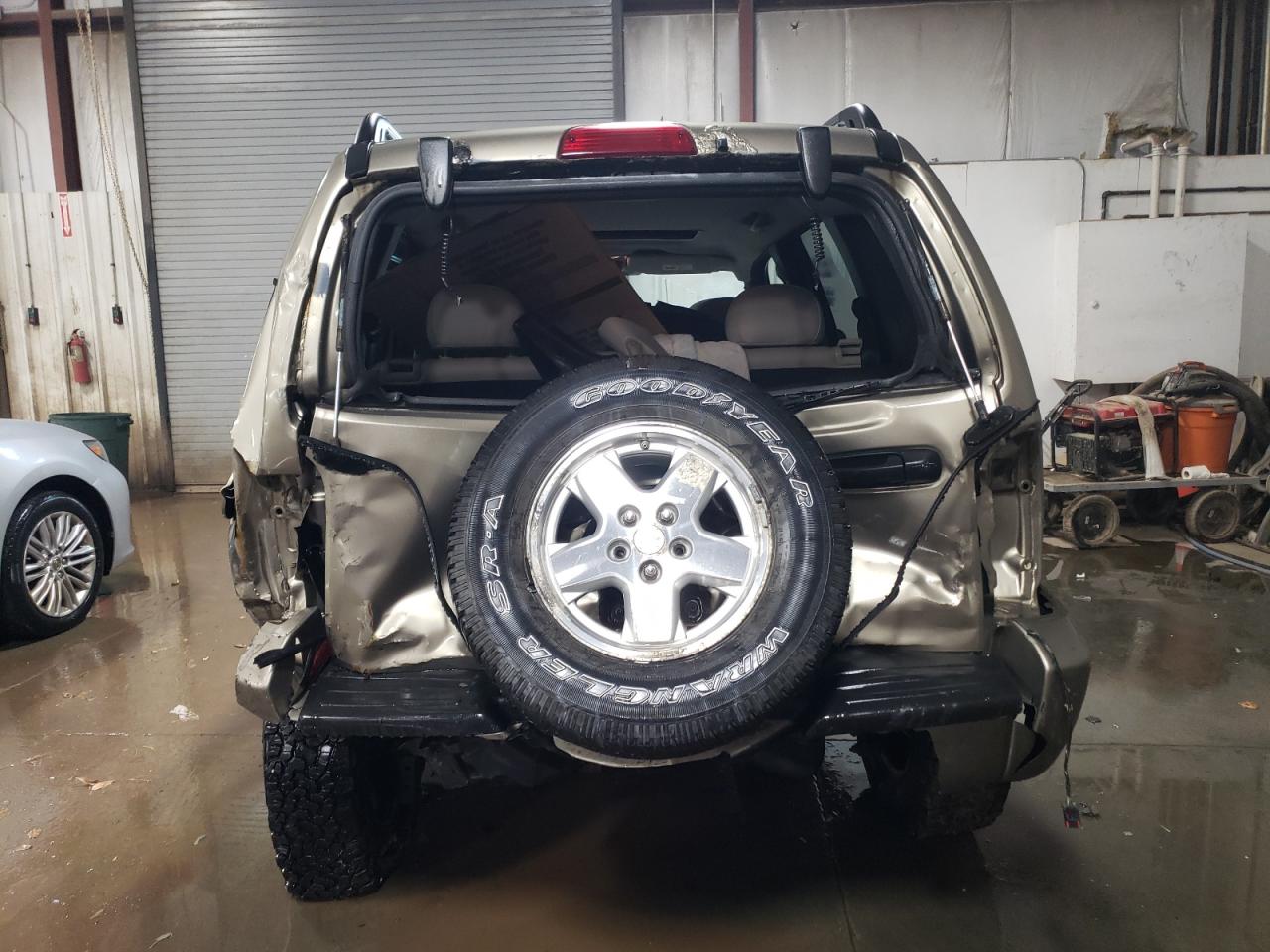 Photo 5 VIN: 1J4GL58K04W272425 - JEEP LIBERTY (NORTH AMERICA) 