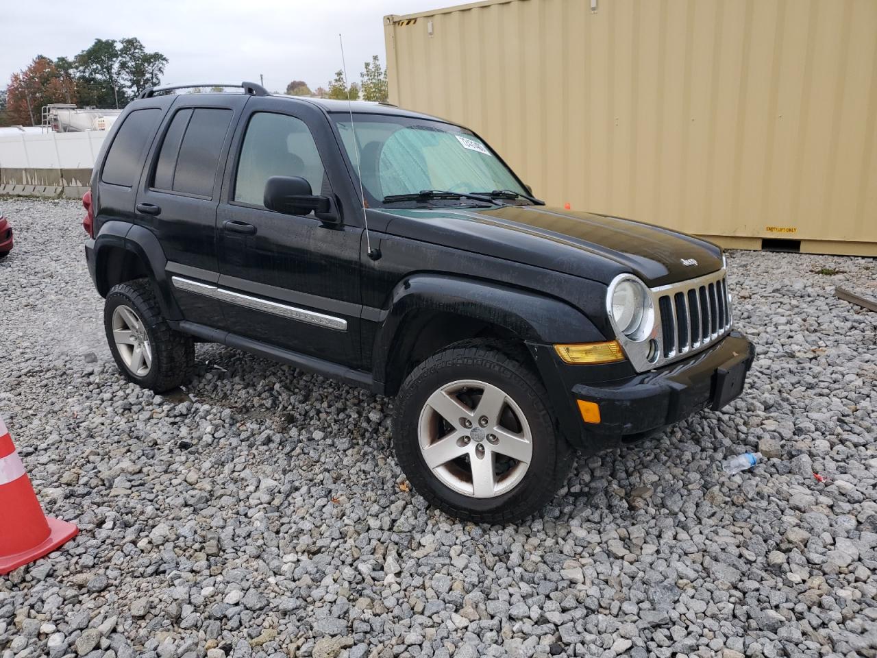 Photo 3 VIN: 1J4GL58K06W162400 - JEEP LIBERTY (NORTH AMERICA) 