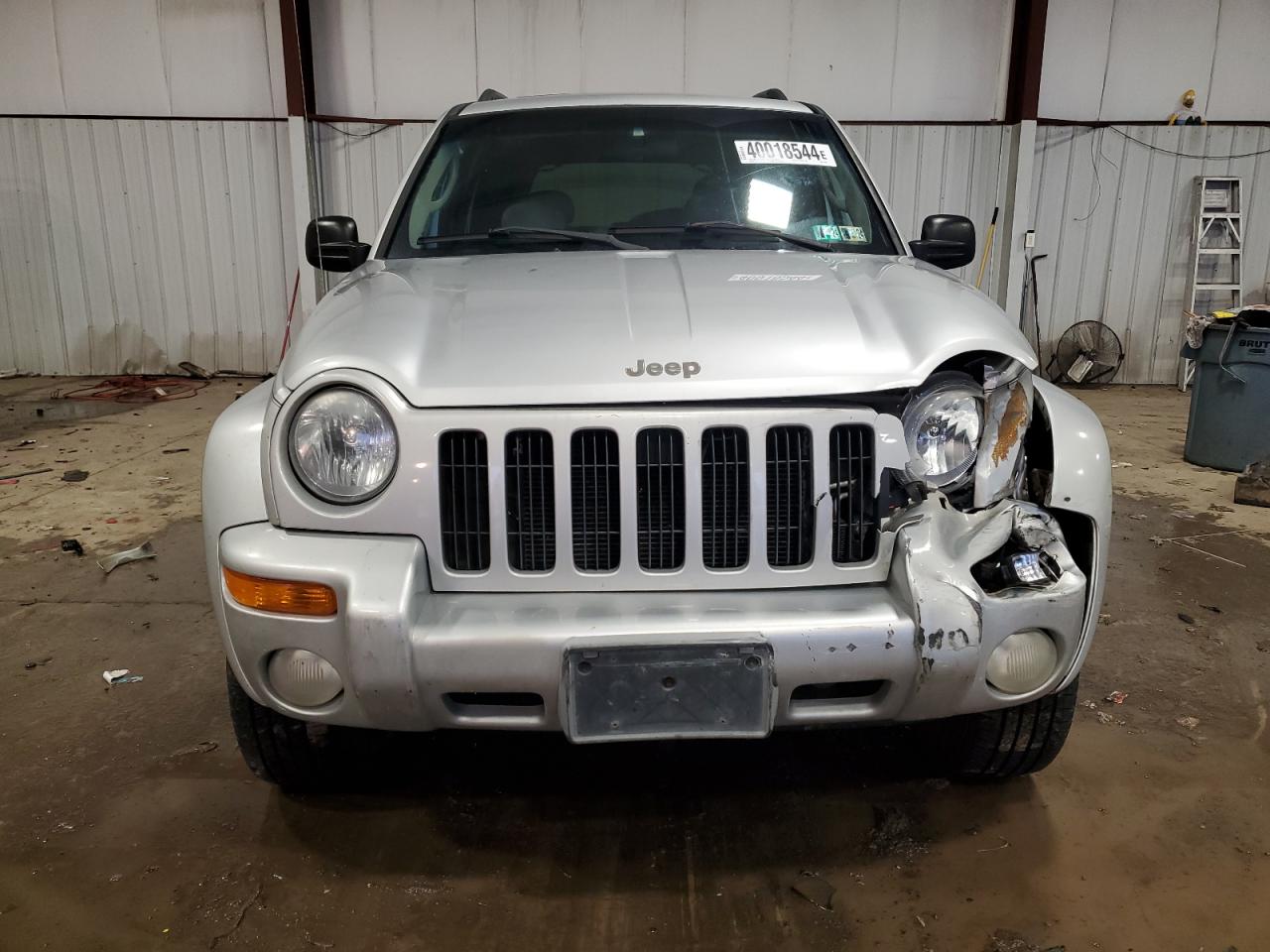 Photo 4 VIN: 1J4GL58K12W187297 - JEEP LIBERTY (NORTH AMERICA) 