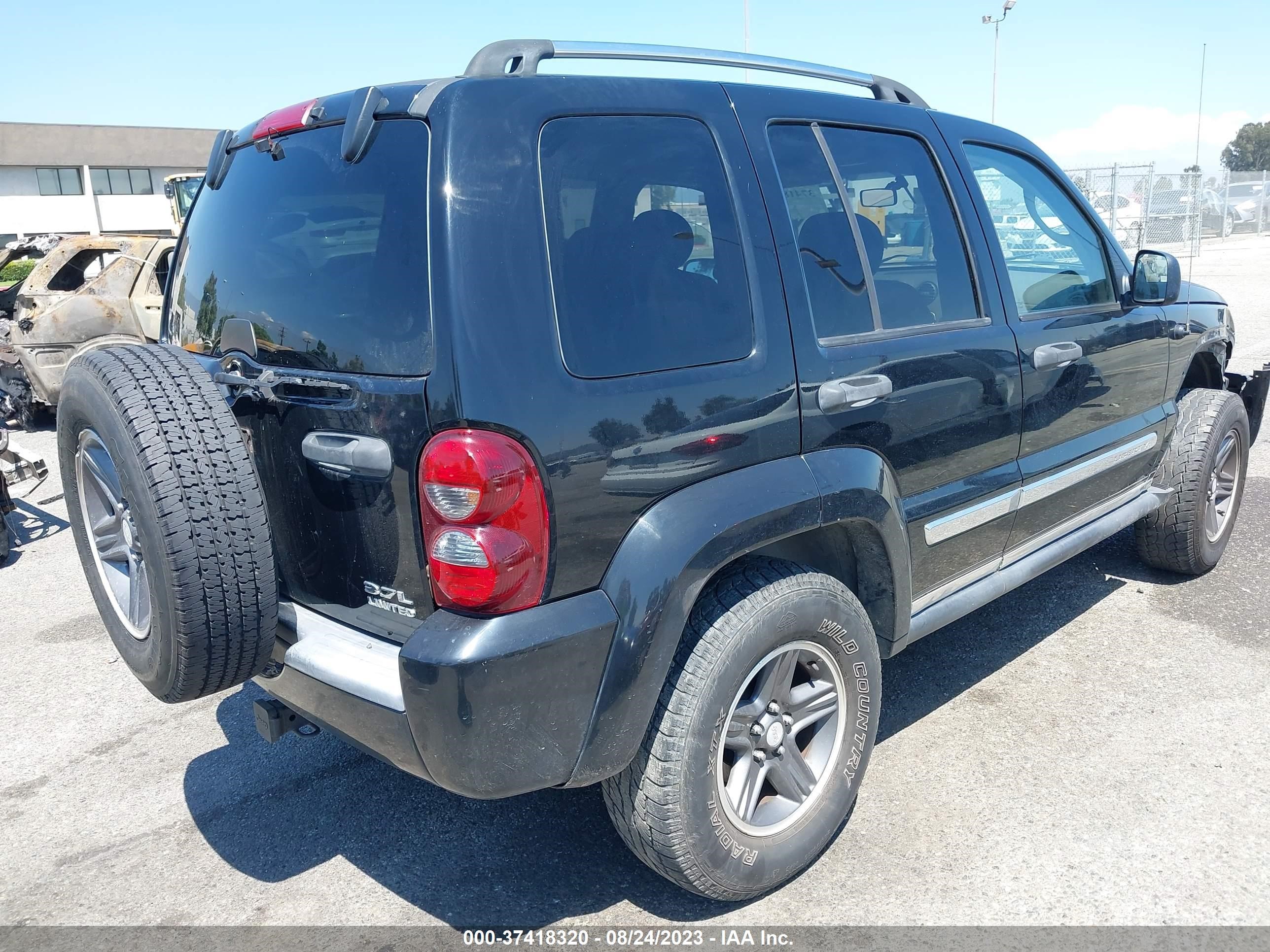 Photo 3 VIN: 1J4GL58K26W176332 - JEEP LIBERTY (NORTH AMERICA) 