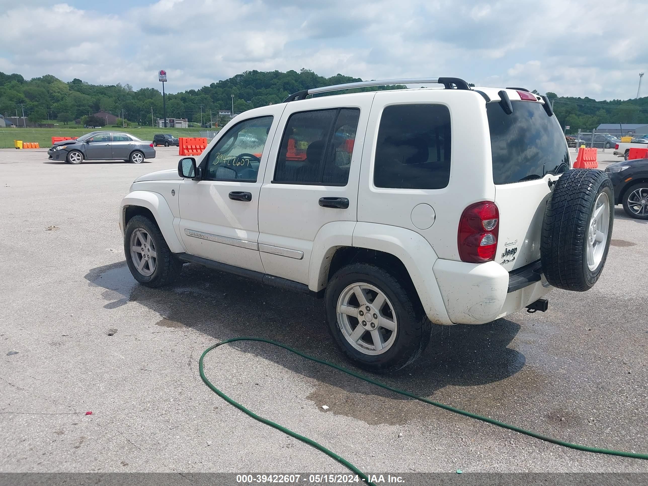 Photo 2 VIN: 1J4GL58K26W233659 - JEEP LIBERTY (NORTH AMERICA) 