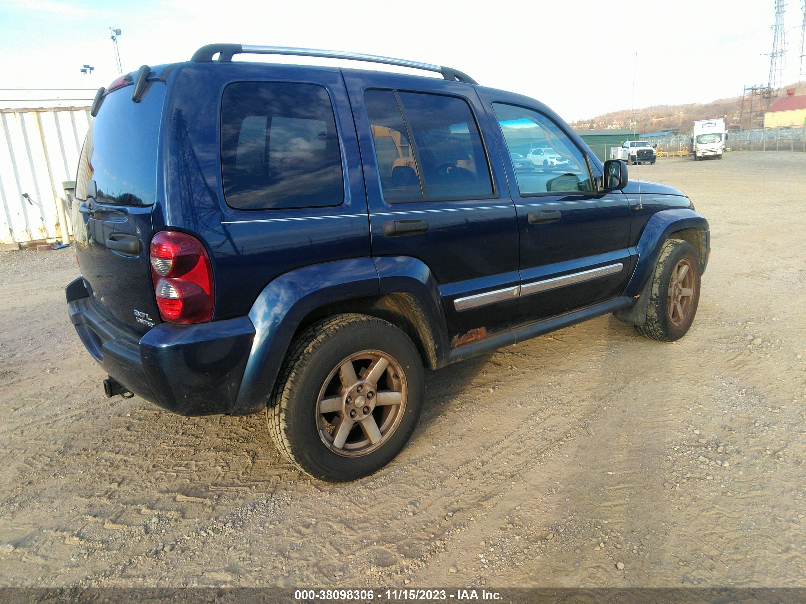 Photo 3 VIN: 1J4GL58K56W208075 - JEEP LIBERTY (NORTH AMERICA) 