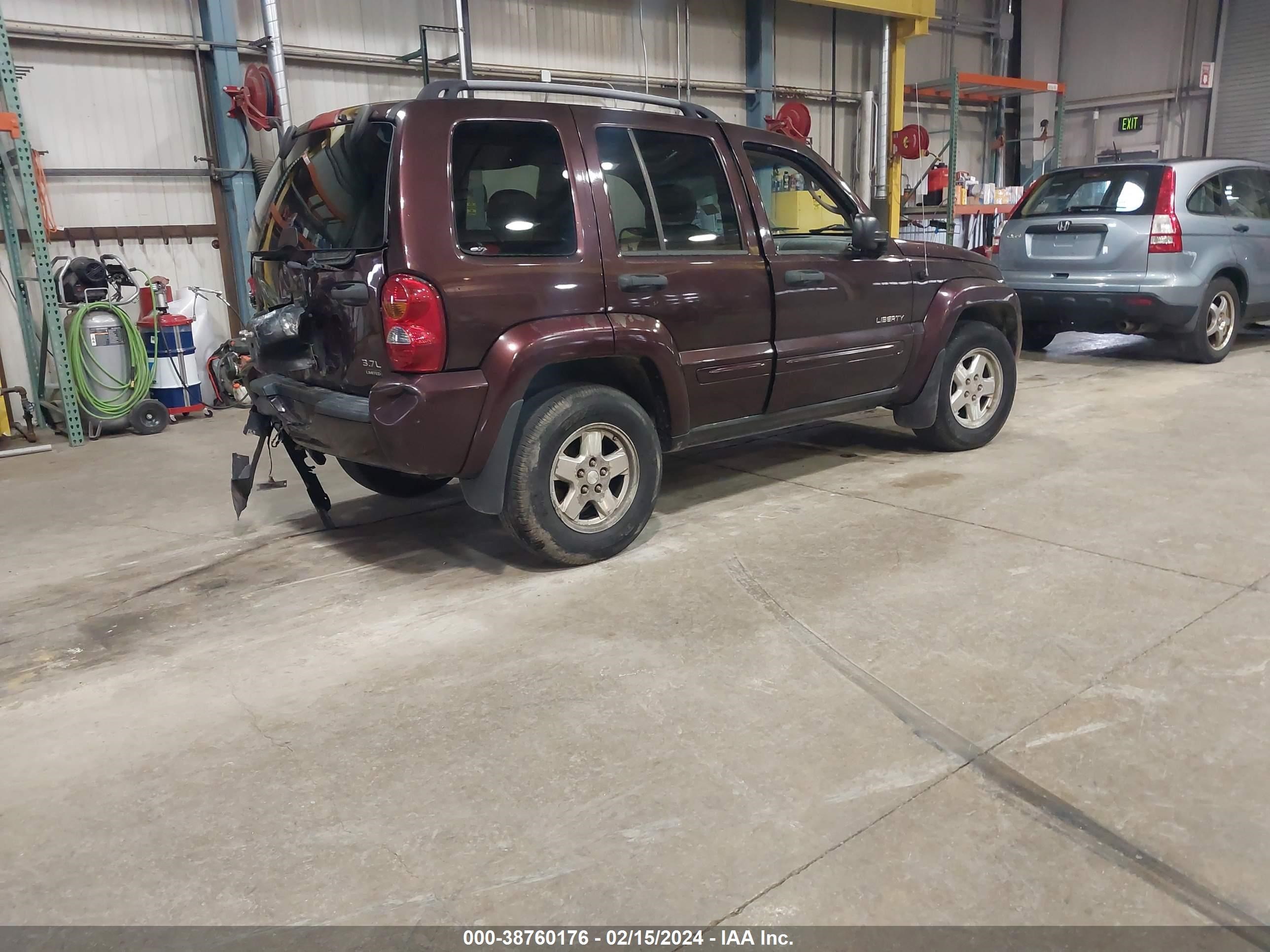 Photo 3 VIN: 1J4GL58K74W228163 - JEEP LIBERTY (NORTH AMERICA) 