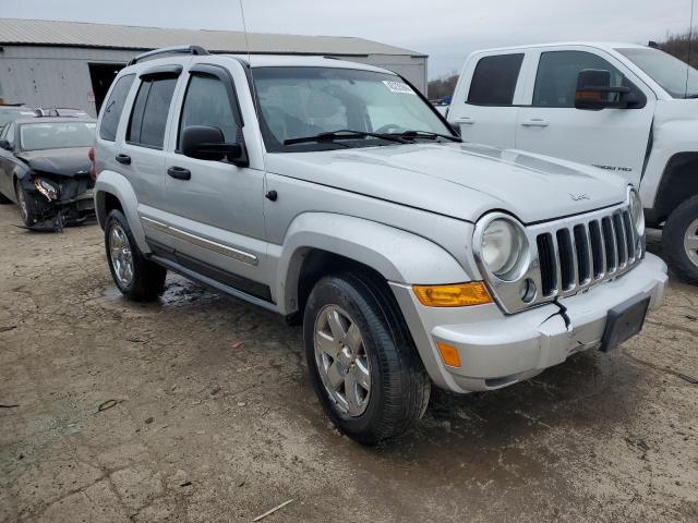 Photo 3 VIN: 1J4GL58K75W631755 - JEEP LIBERTY 