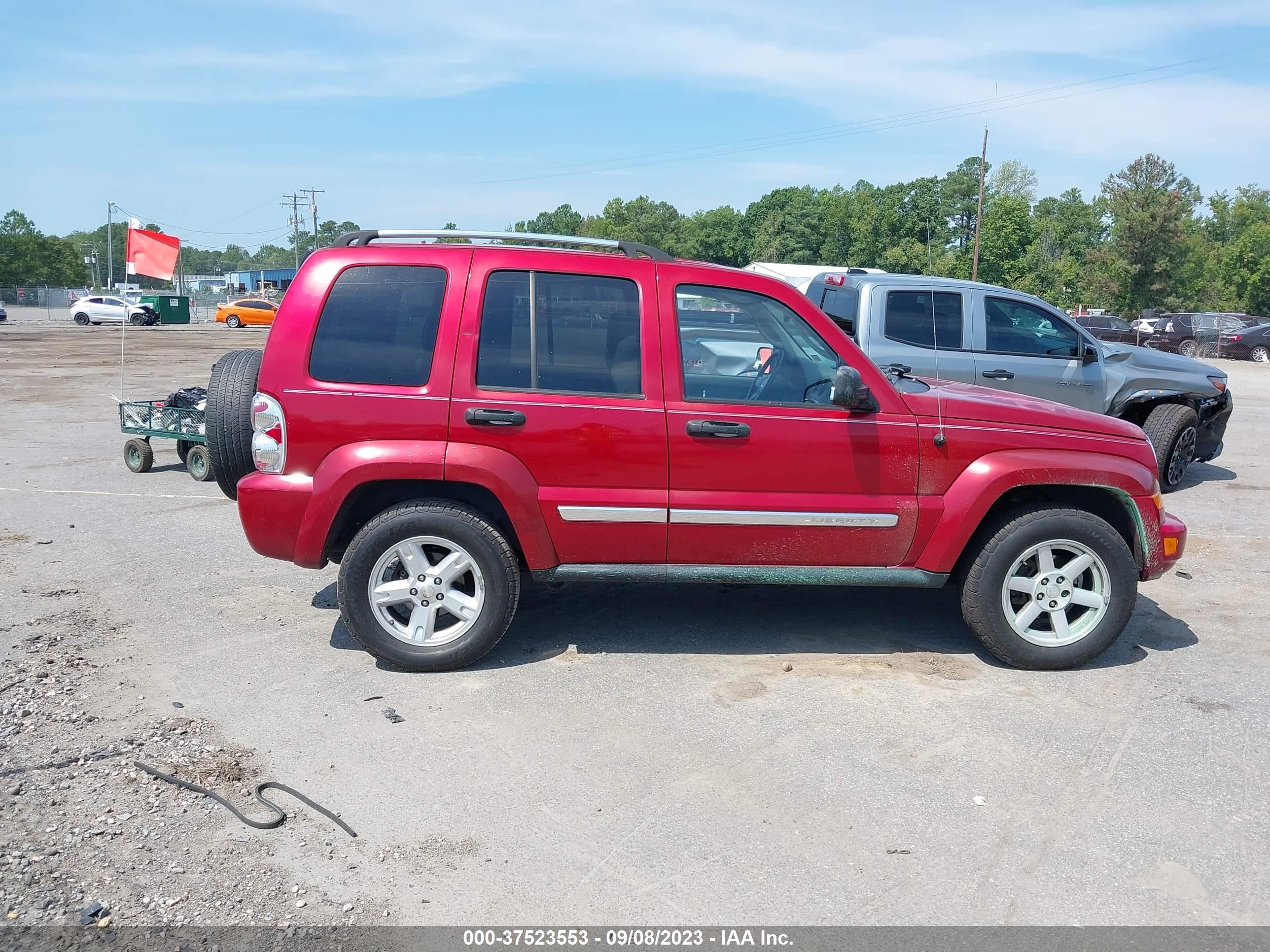 Photo 12 VIN: 1J4GL58K85W678499 - JEEP LIBERTY (NORTH AMERICA) 