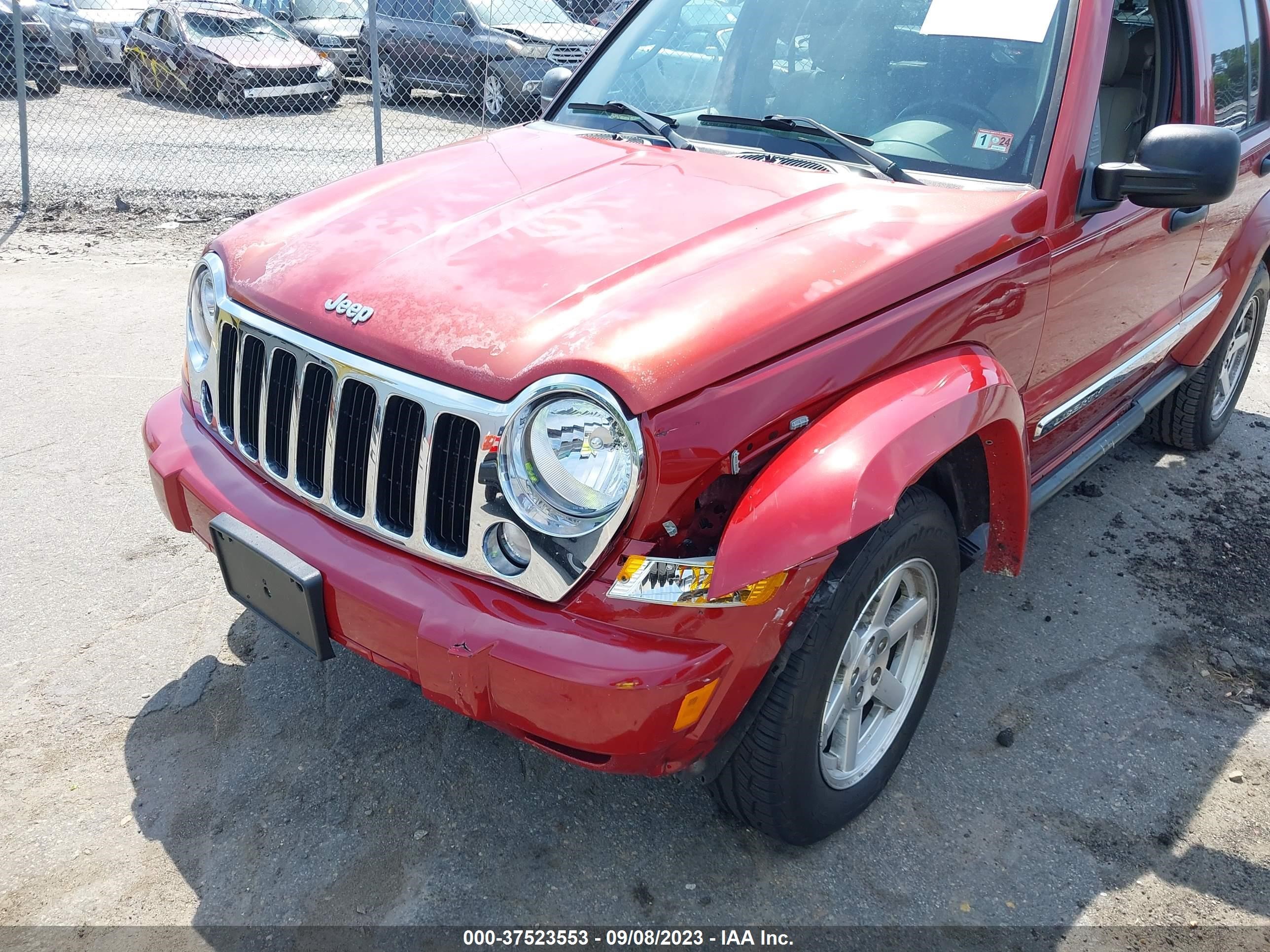 Photo 5 VIN: 1J4GL58K85W678499 - JEEP LIBERTY (NORTH AMERICA) 