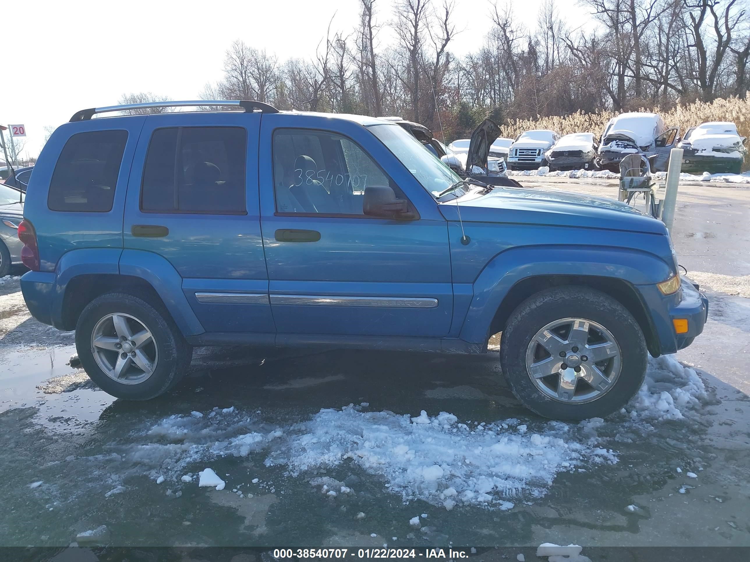 Photo 12 VIN: 1J4GL58K95W511973 - JEEP LIBERTY (NORTH AMERICA) 