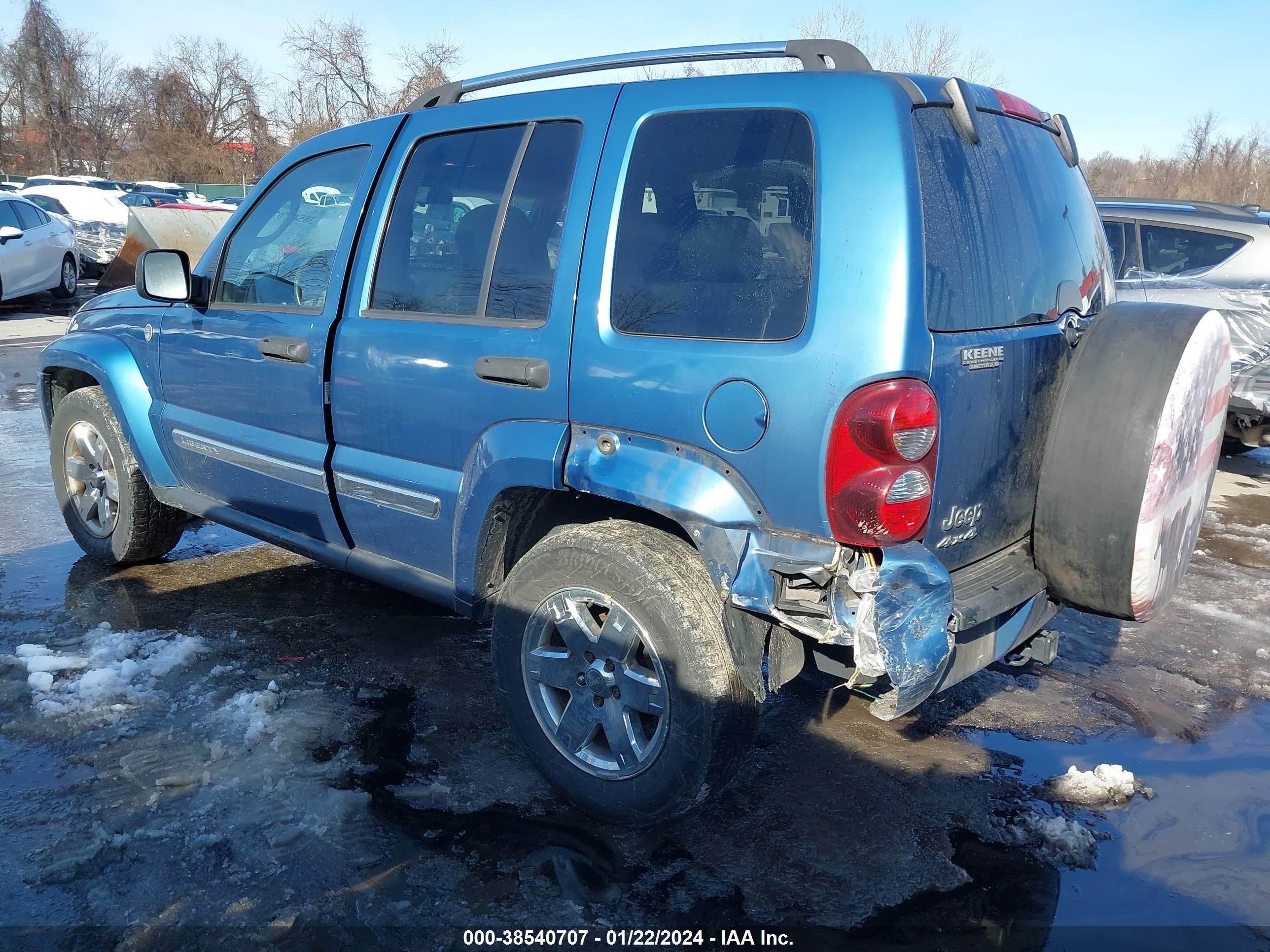 Photo 2 VIN: 1J4GL58K95W511973 - JEEP LIBERTY (NORTH AMERICA) 