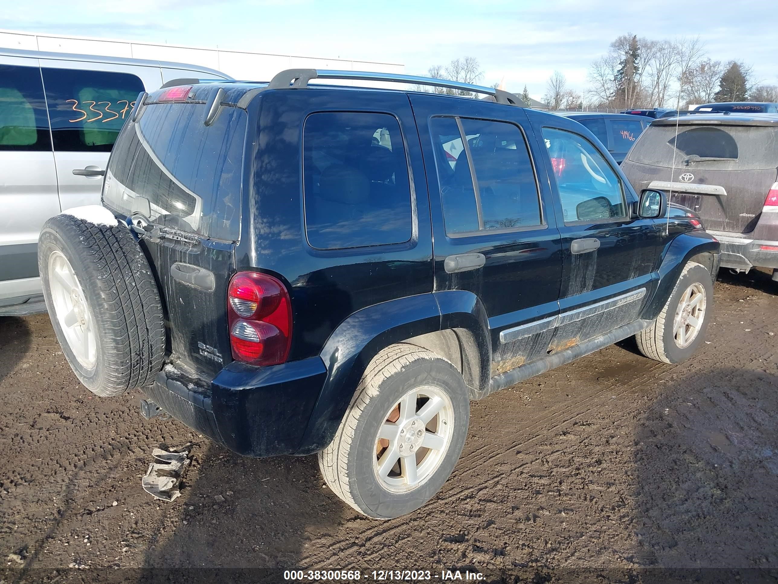 Photo 3 VIN: 1J4GL58KX7W590847 - JEEP LIBERTY (NORTH AMERICA) 