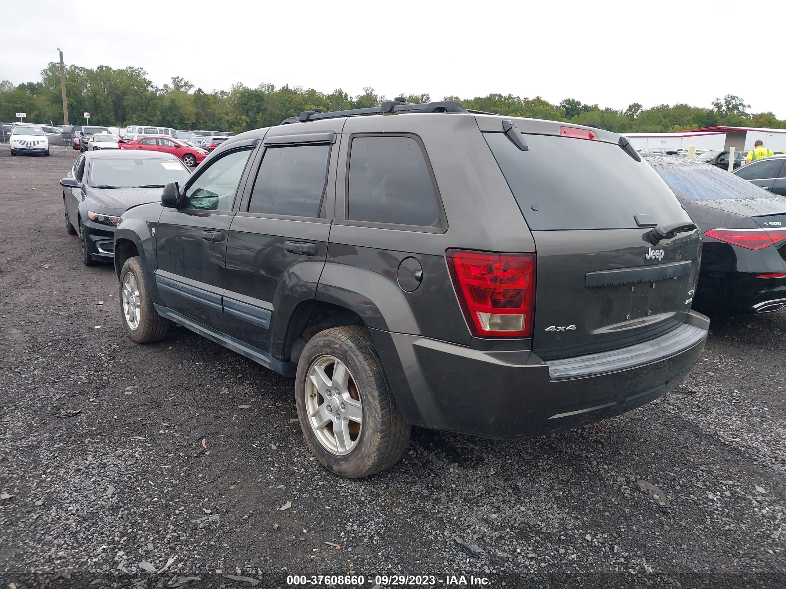 Photo 2 VIN: 1J4GR48K05C630361 - JEEP GRAND CHEROKEE 