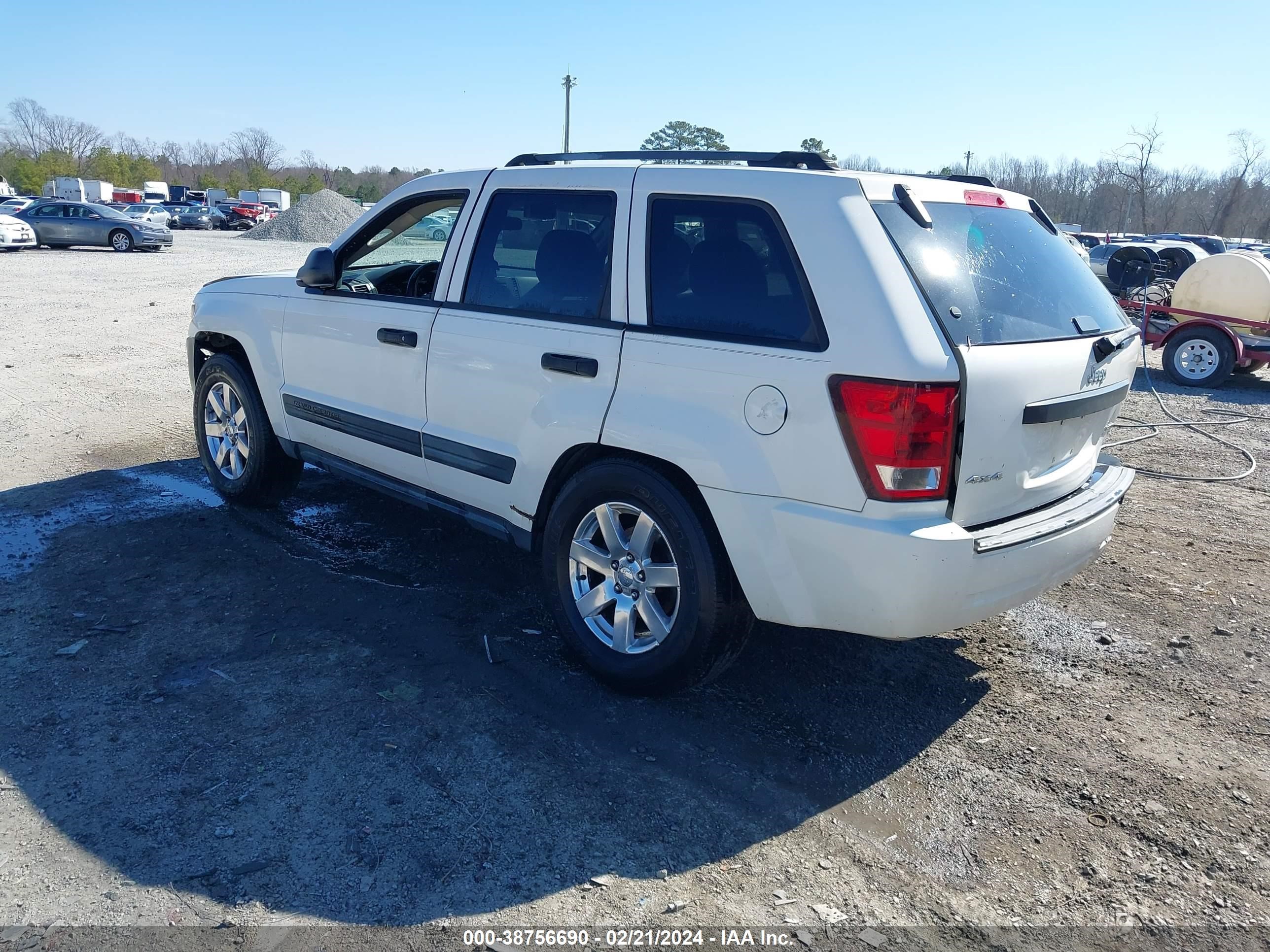 Photo 2 VIN: 1J4GR48K15C697082 - JEEP GRAND CHEROKEE 