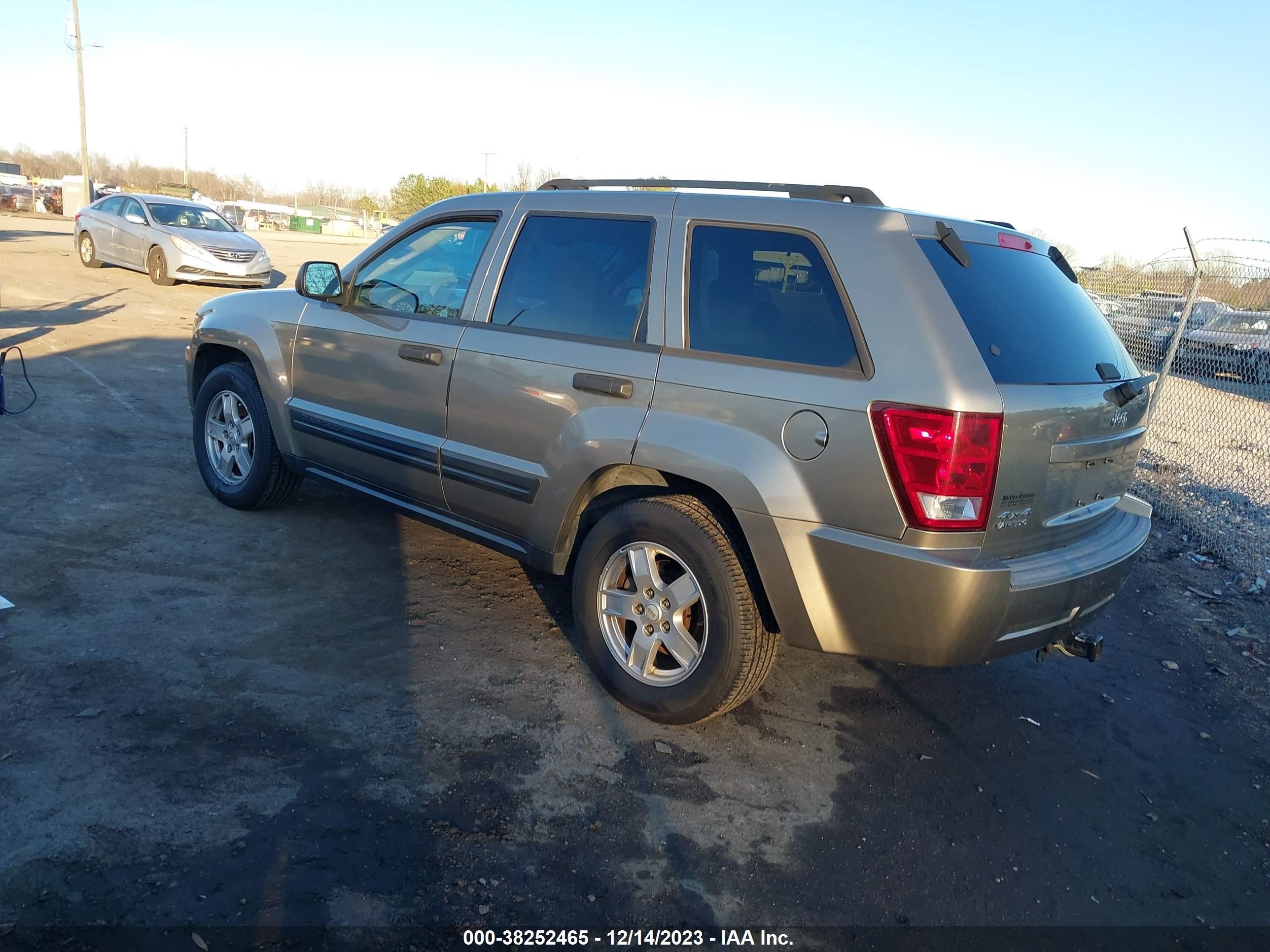 Photo 2 VIN: 1J4GR48K66C239569 - JEEP GRAND CHEROKEE 