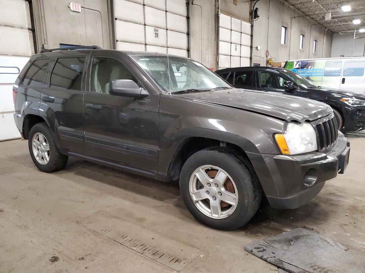 Photo 3 VIN: 1J4GR48K95C601554 - JEEP GRAND CHEROKEE 