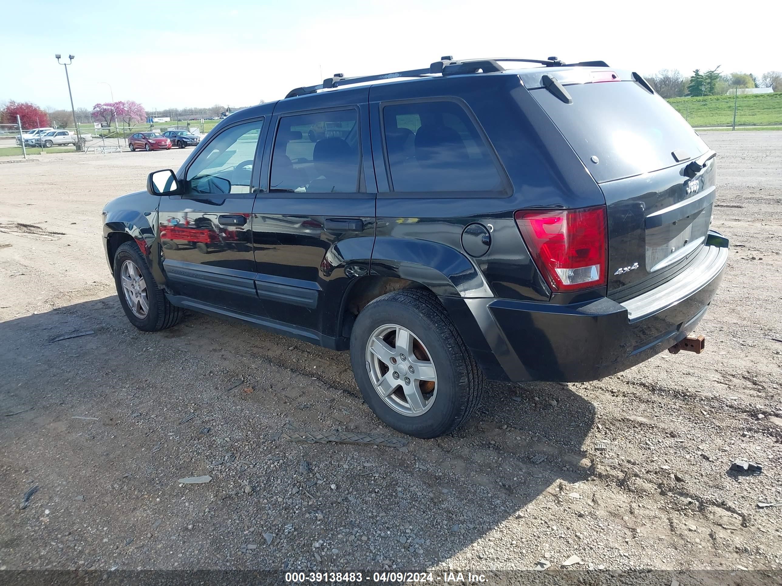 Photo 2 VIN: 1J4GR48KX5C723713 - JEEP GRAND CHEROKEE 