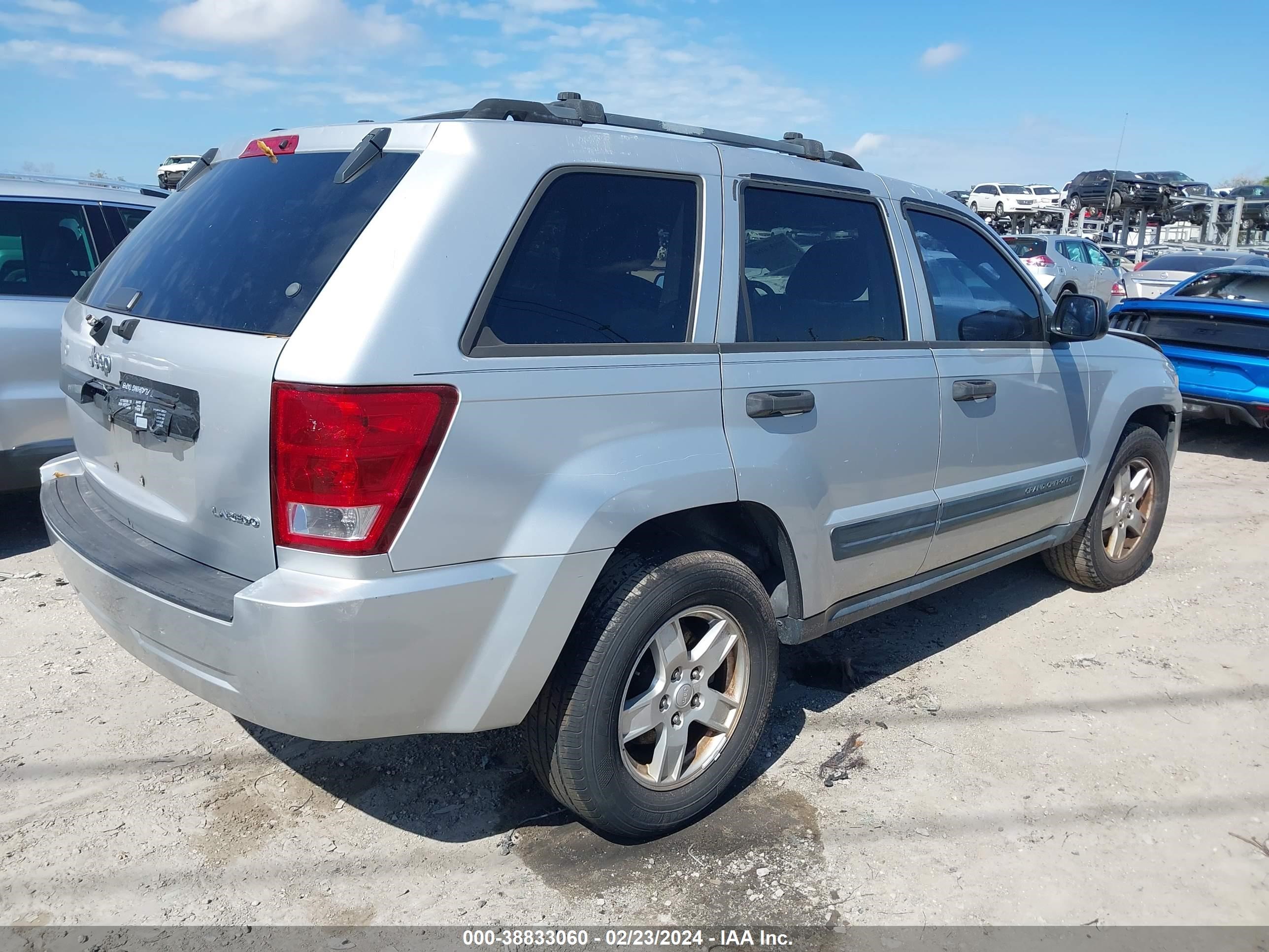 Photo 3 VIN: 1J4GS48K15C525865 - JEEP GRAND CHEROKEE 