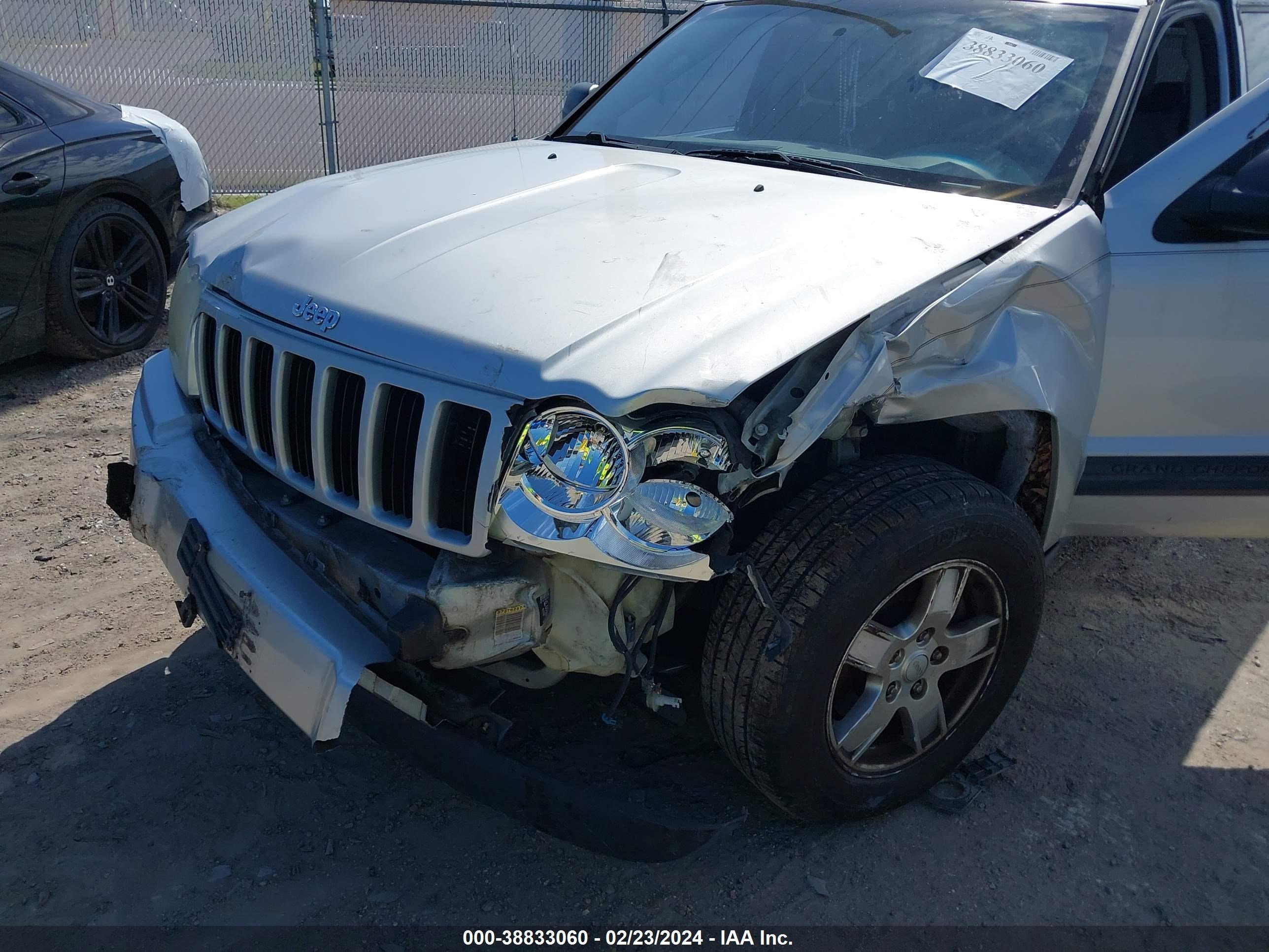 Photo 5 VIN: 1J4GS48K15C525865 - JEEP GRAND CHEROKEE 