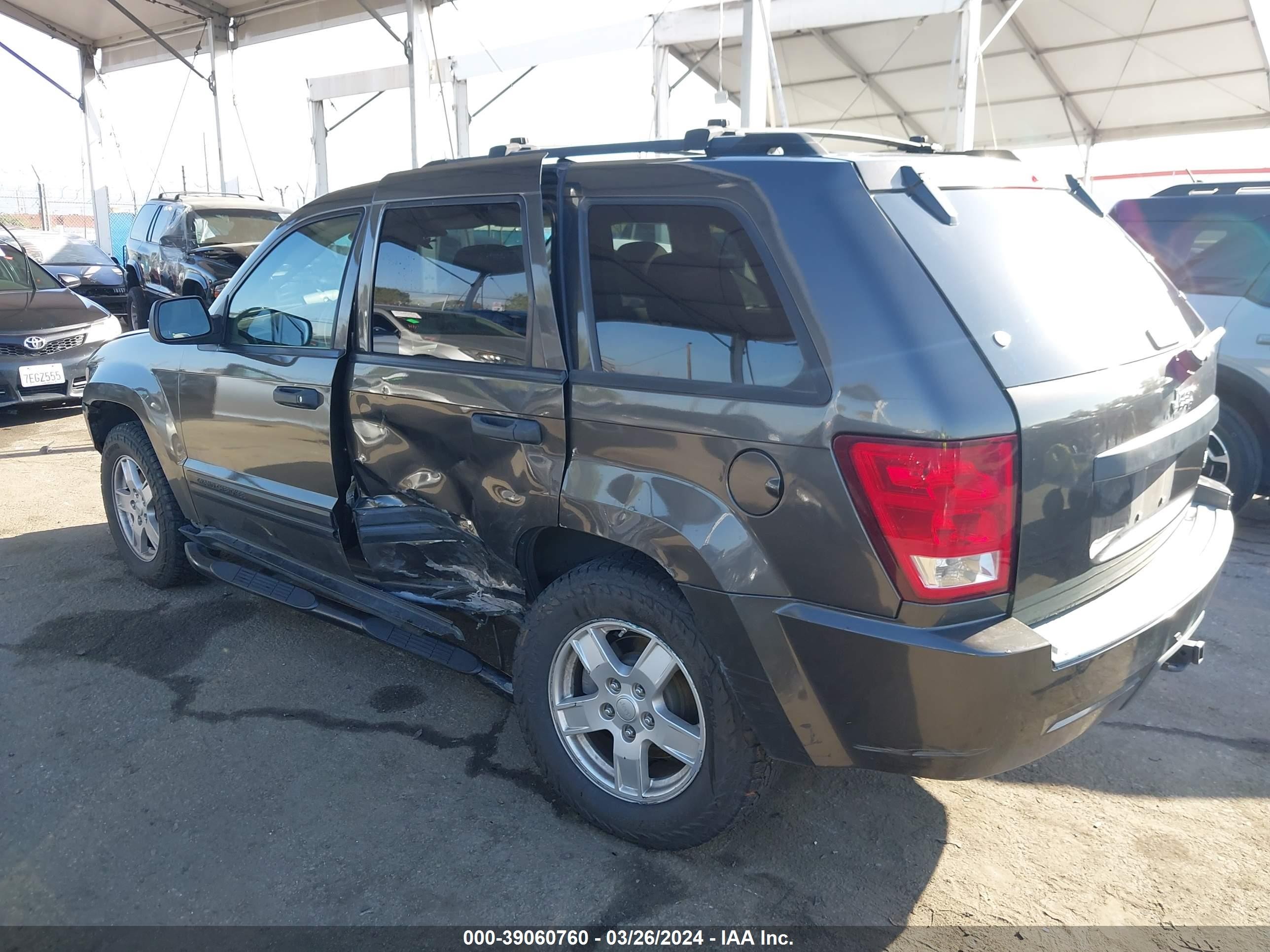 Photo 2 VIN: 1J4GS48K75C503949 - JEEP GRAND CHEROKEE 