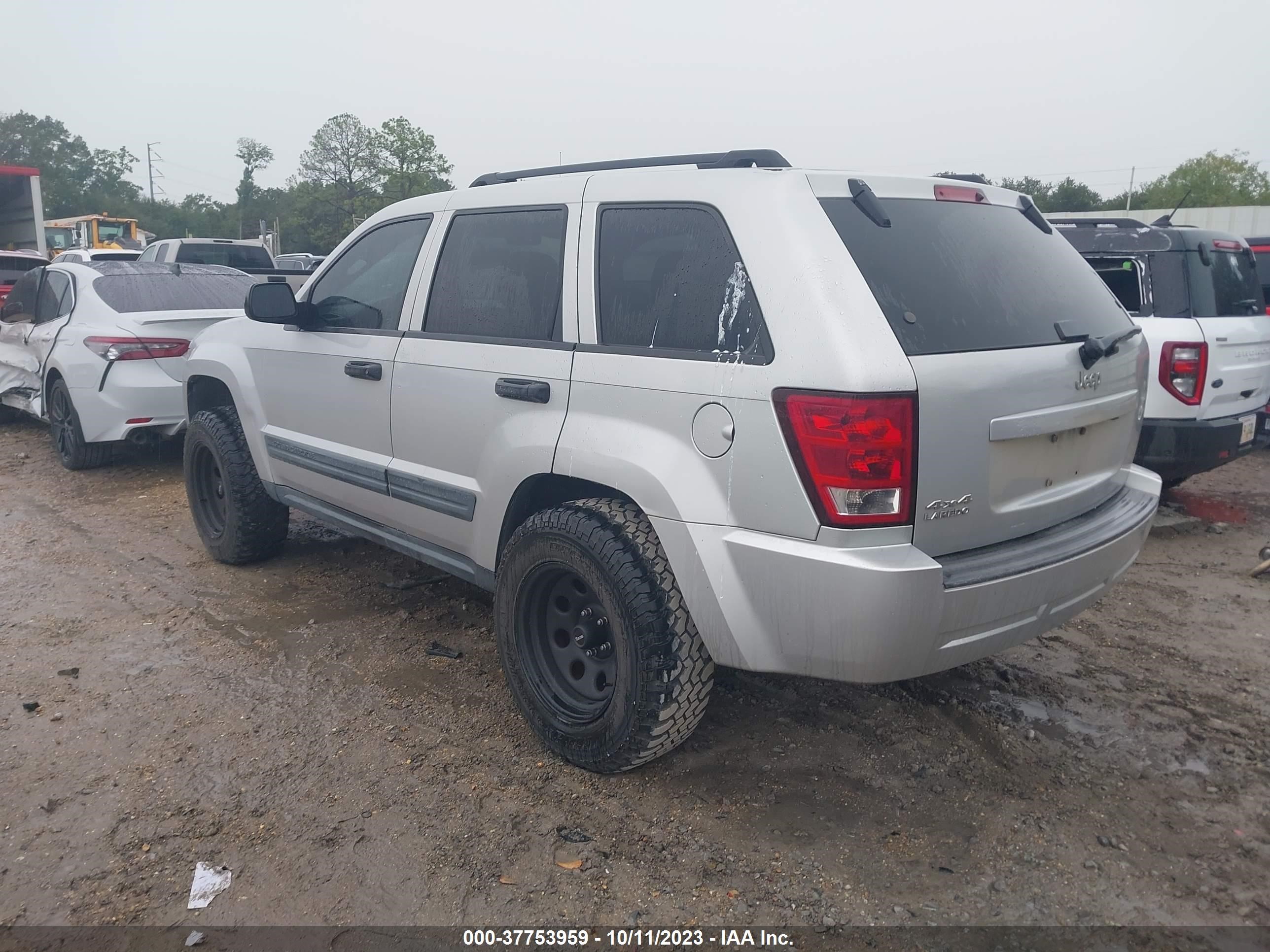 Photo 2 VIN: 1J4GS48K75C663197 - JEEP GRAND CHEROKEE 