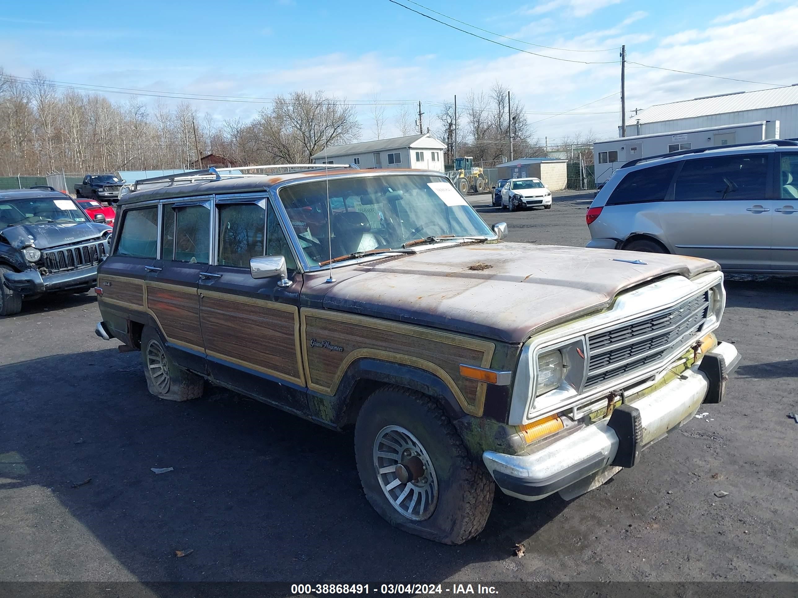 Photo 0 VIN: 1J4GS5873KP101416 - JEEP GRAND WAGONEER 