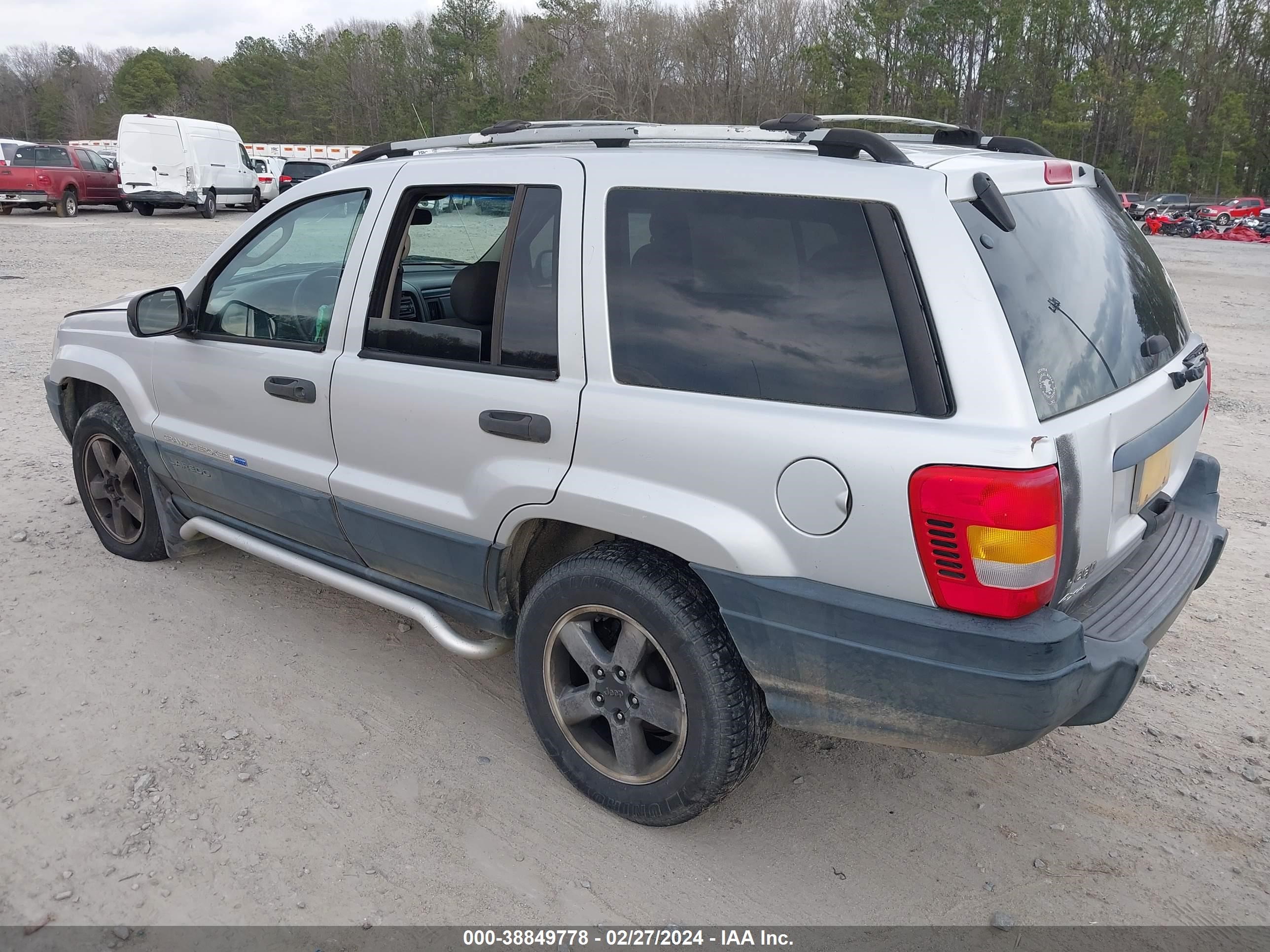 Photo 2 VIN: 1J4GW48S04C181447 - JEEP GRAND CHEROKEE 