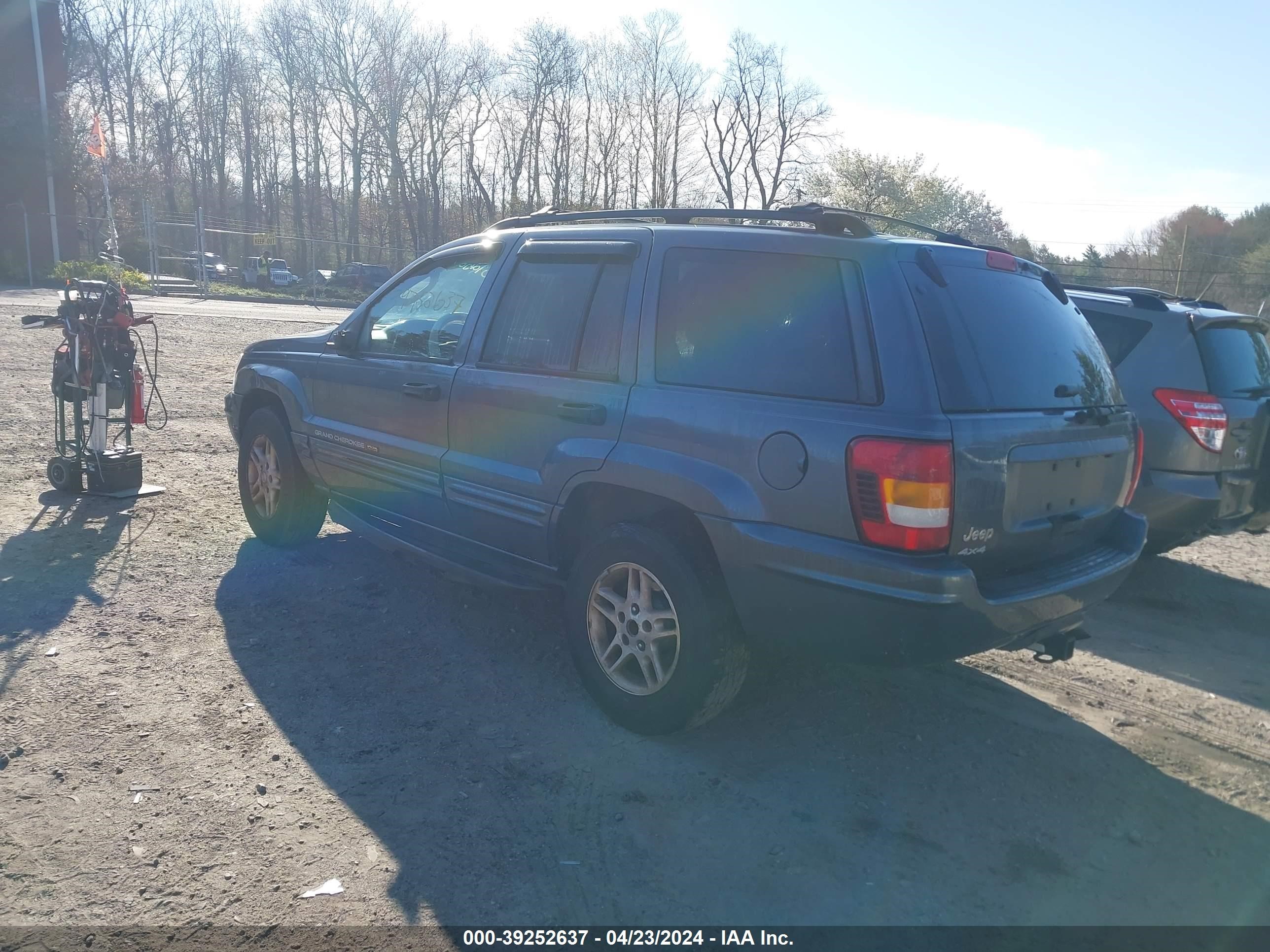 Photo 2 VIN: 1J4GW48S34C358119 - JEEP GRAND CHEROKEE 