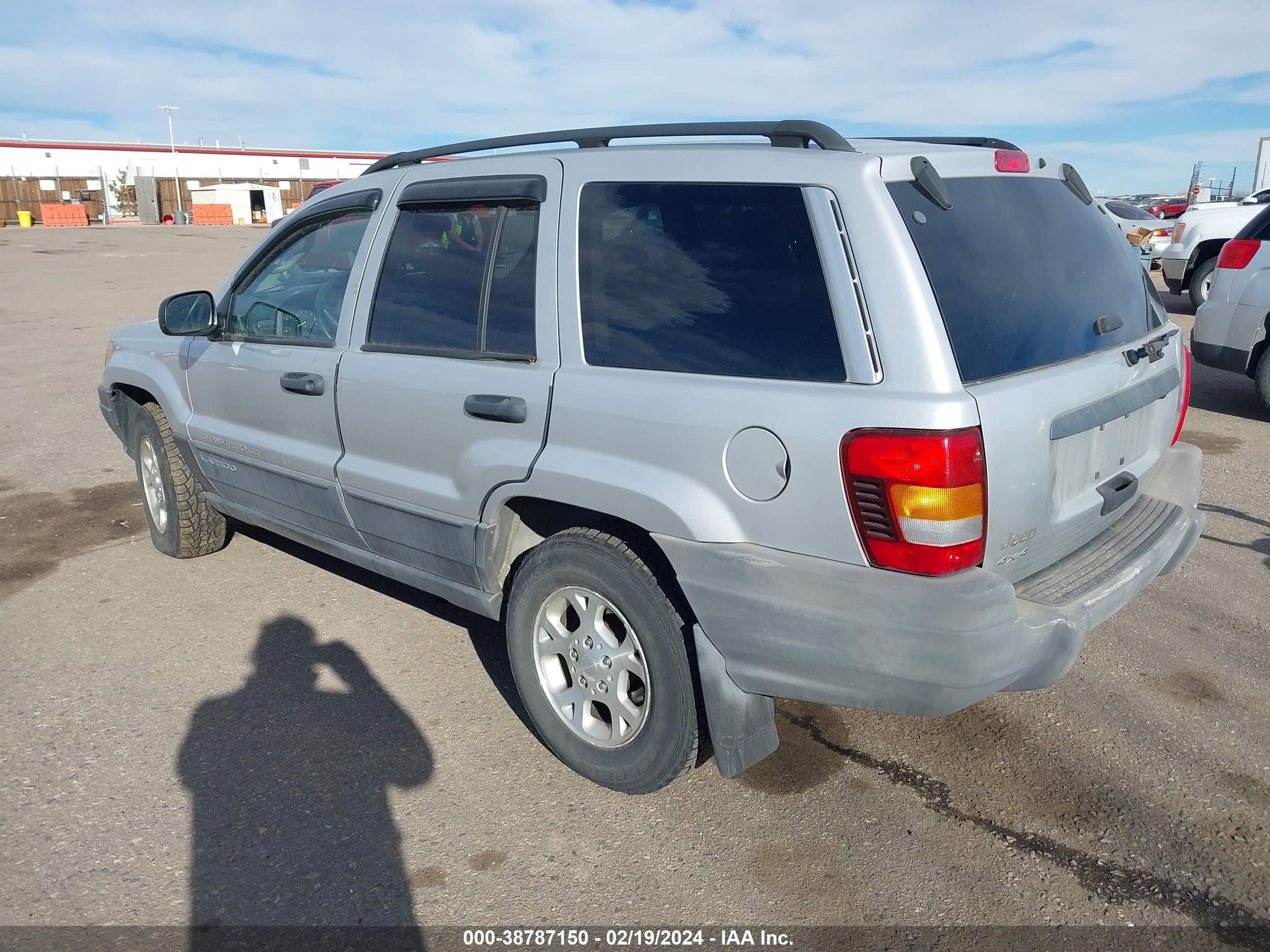 Photo 2 VIN: 1J4GW48S42C269723 - JEEP GRAND CHEROKEE 