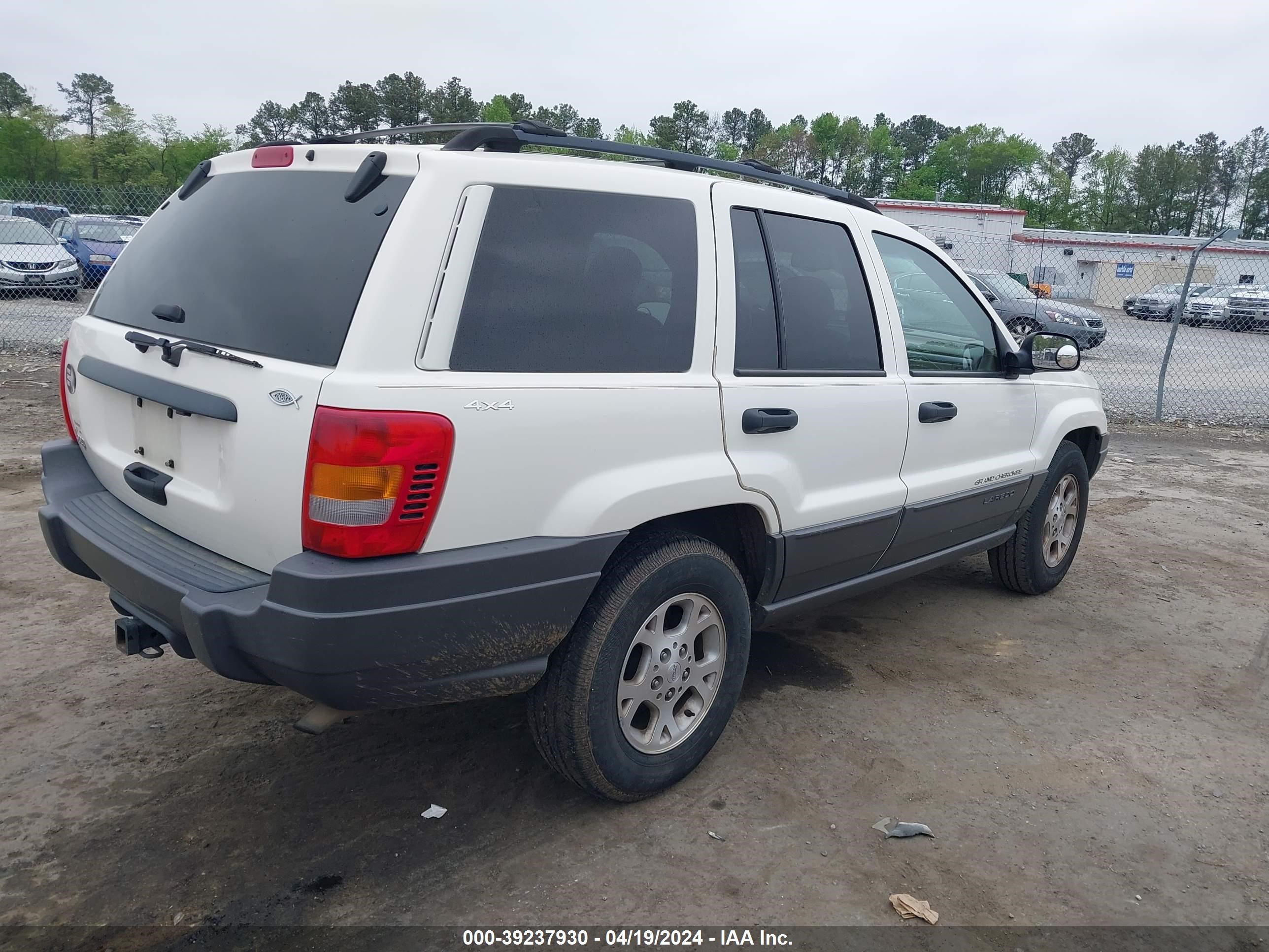 Photo 3 VIN: 1J4GW48S61C528548 - JEEP GRAND CHEROKEE 