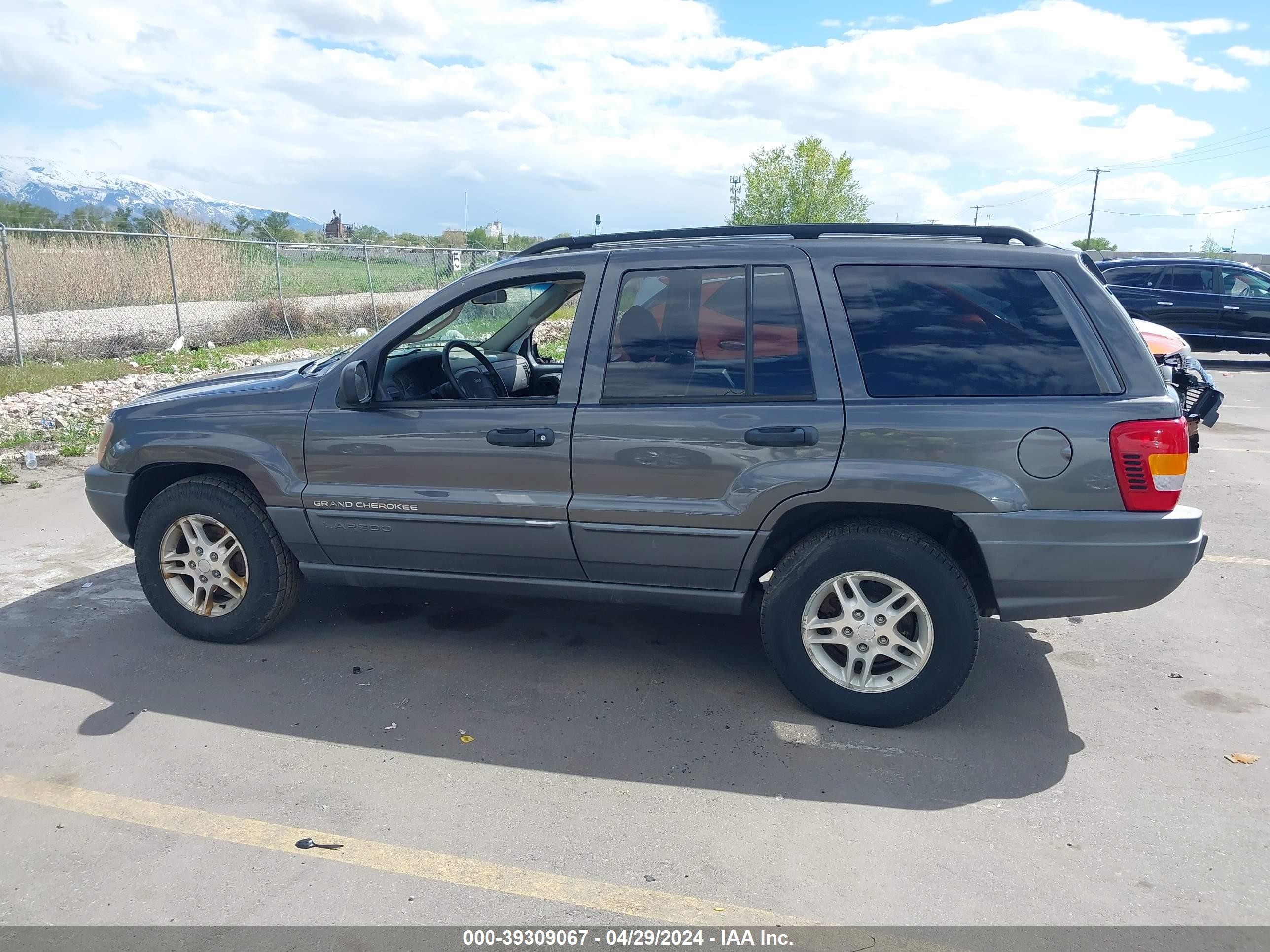 Photo 13 VIN: 1J4GW48S82C120604 - JEEP GRAND CHEROKEE 