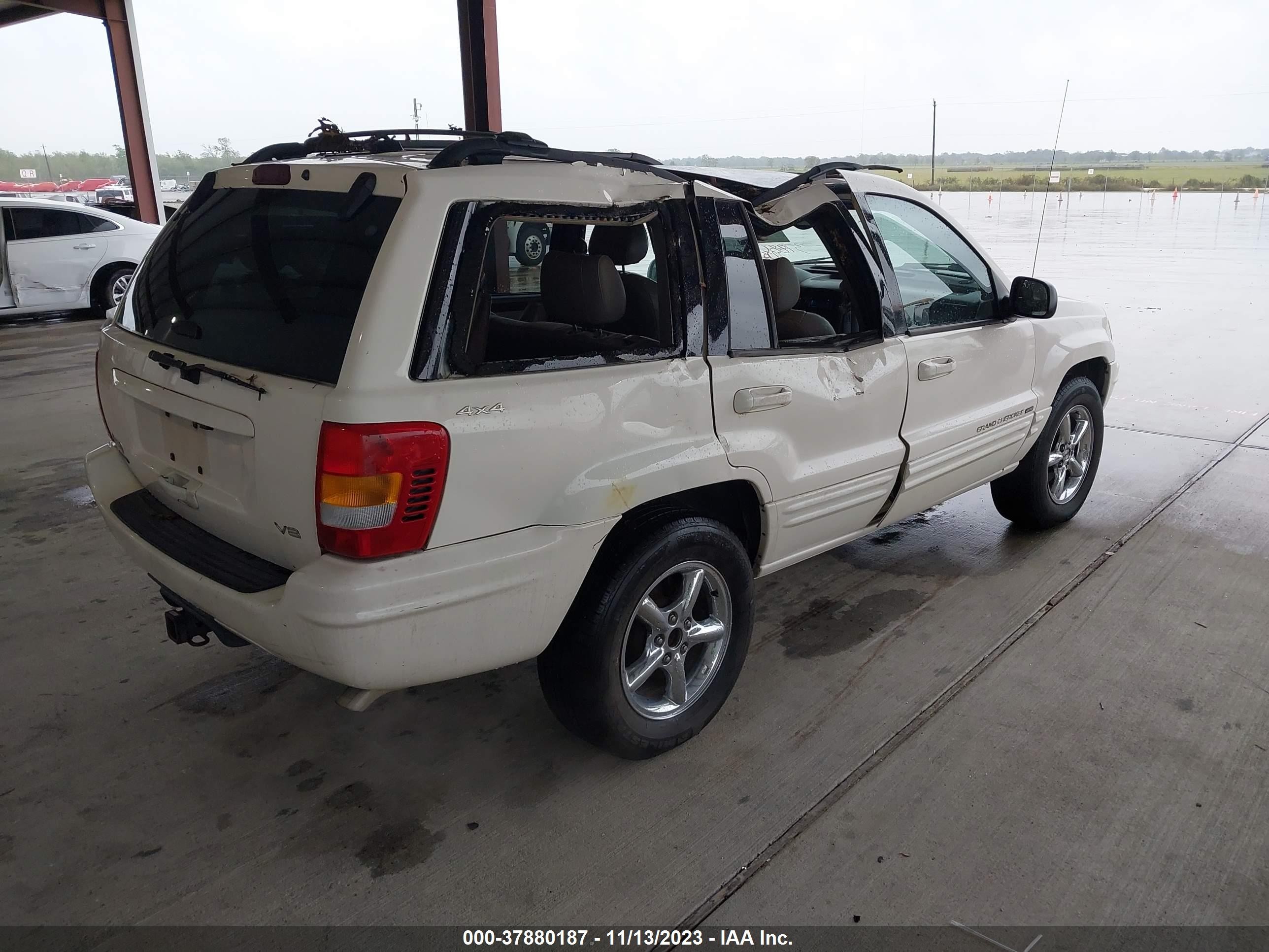 Photo 3 VIN: 1J4GW58N81C625900 - JEEP GRAND CHEROKEE 