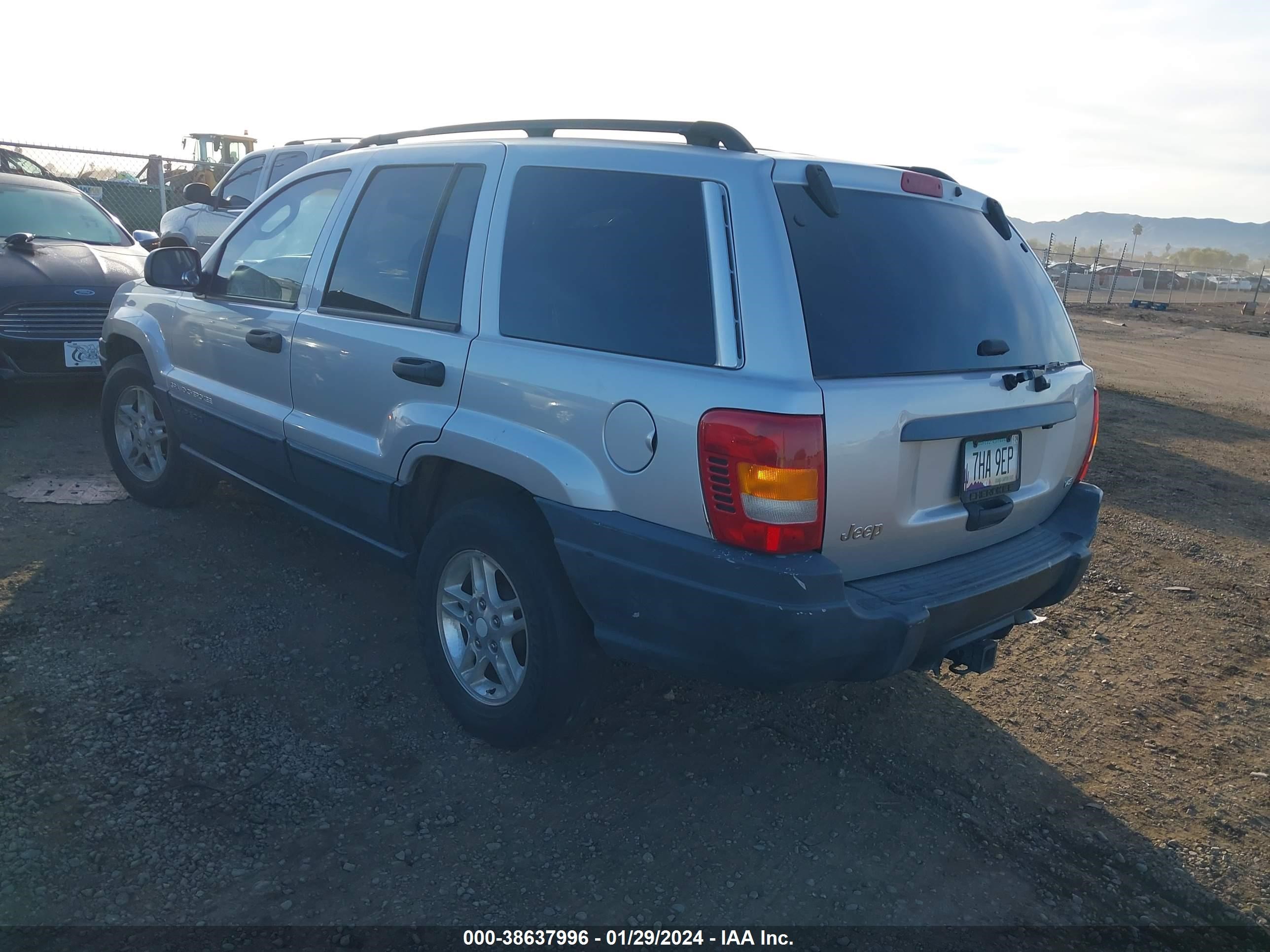 Photo 2 VIN: 1J4GX48N92C252665 - JEEP GRAND CHEROKEE 