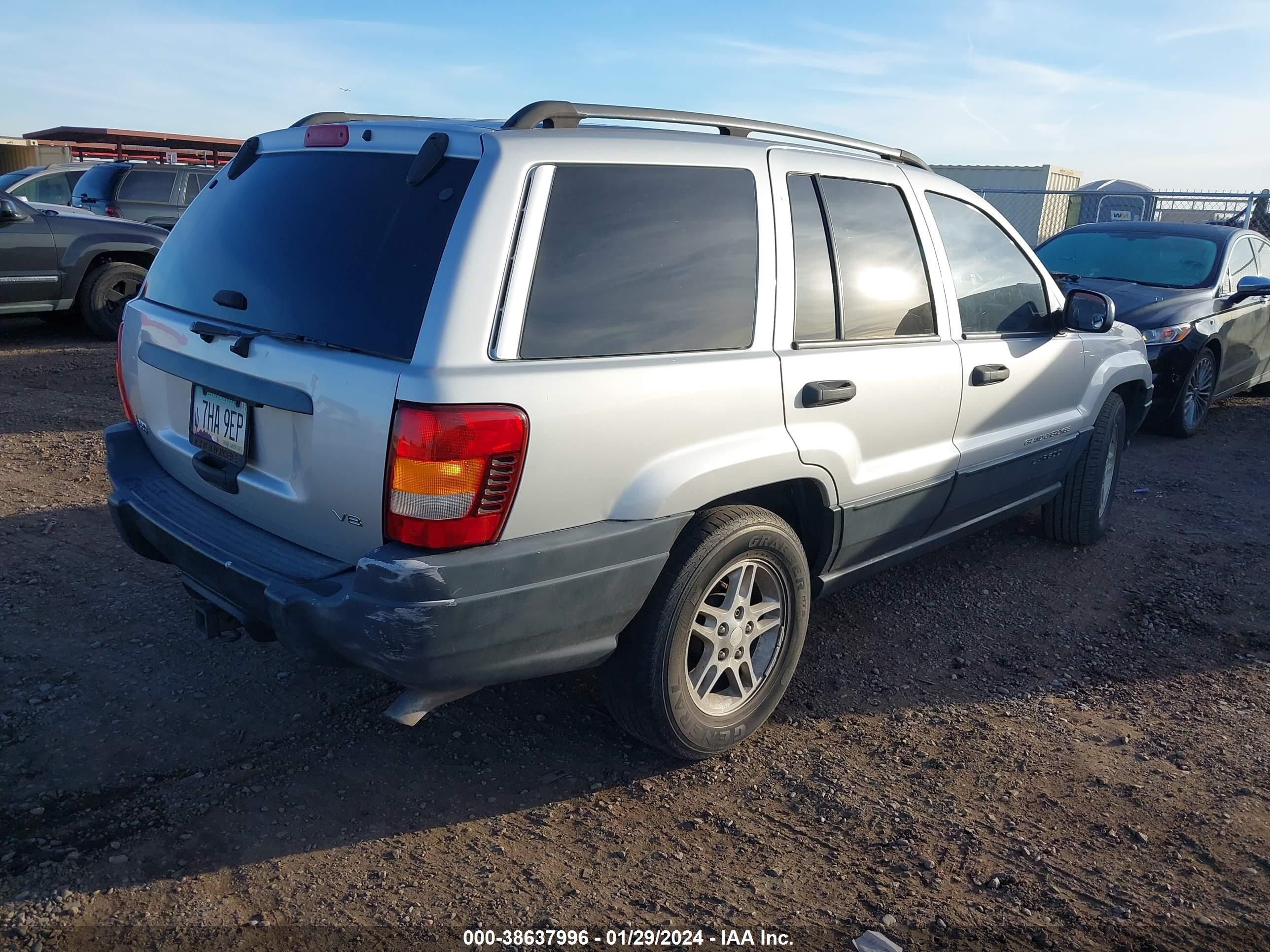 Photo 3 VIN: 1J4GX48N92C252665 - JEEP GRAND CHEROKEE 