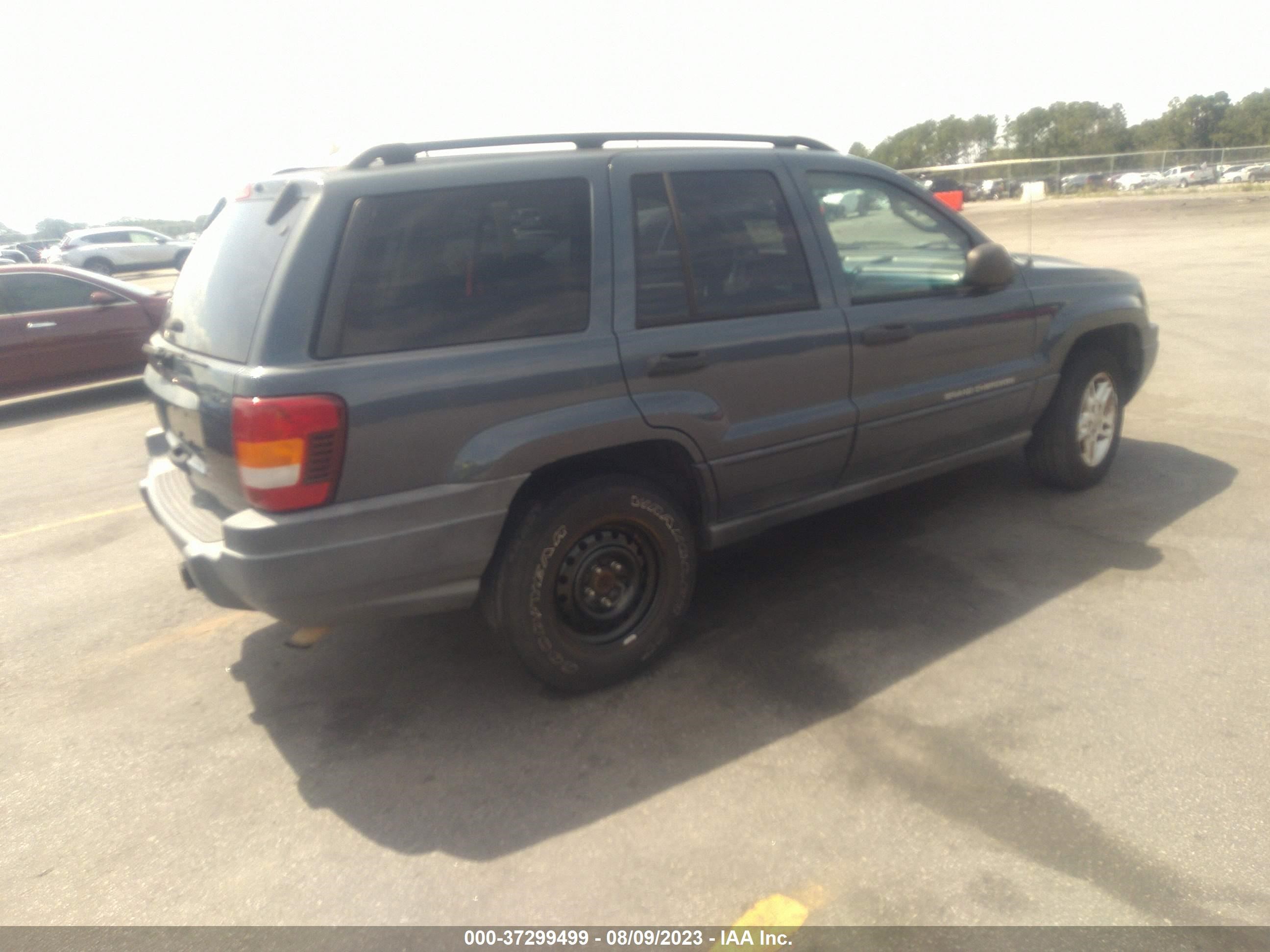 Photo 3 VIN: 1J4GX48S14C216865 - JEEP GRAND CHEROKEE 