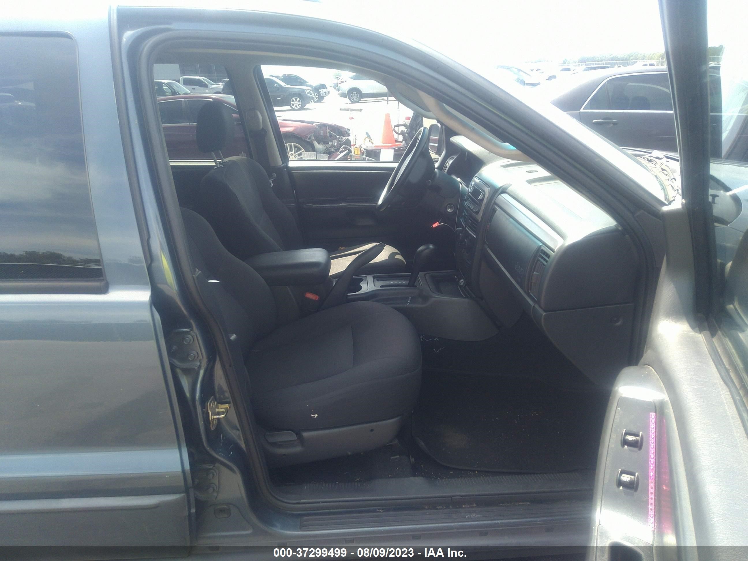 Photo 4 VIN: 1J4GX48S14C216865 - JEEP GRAND CHEROKEE 